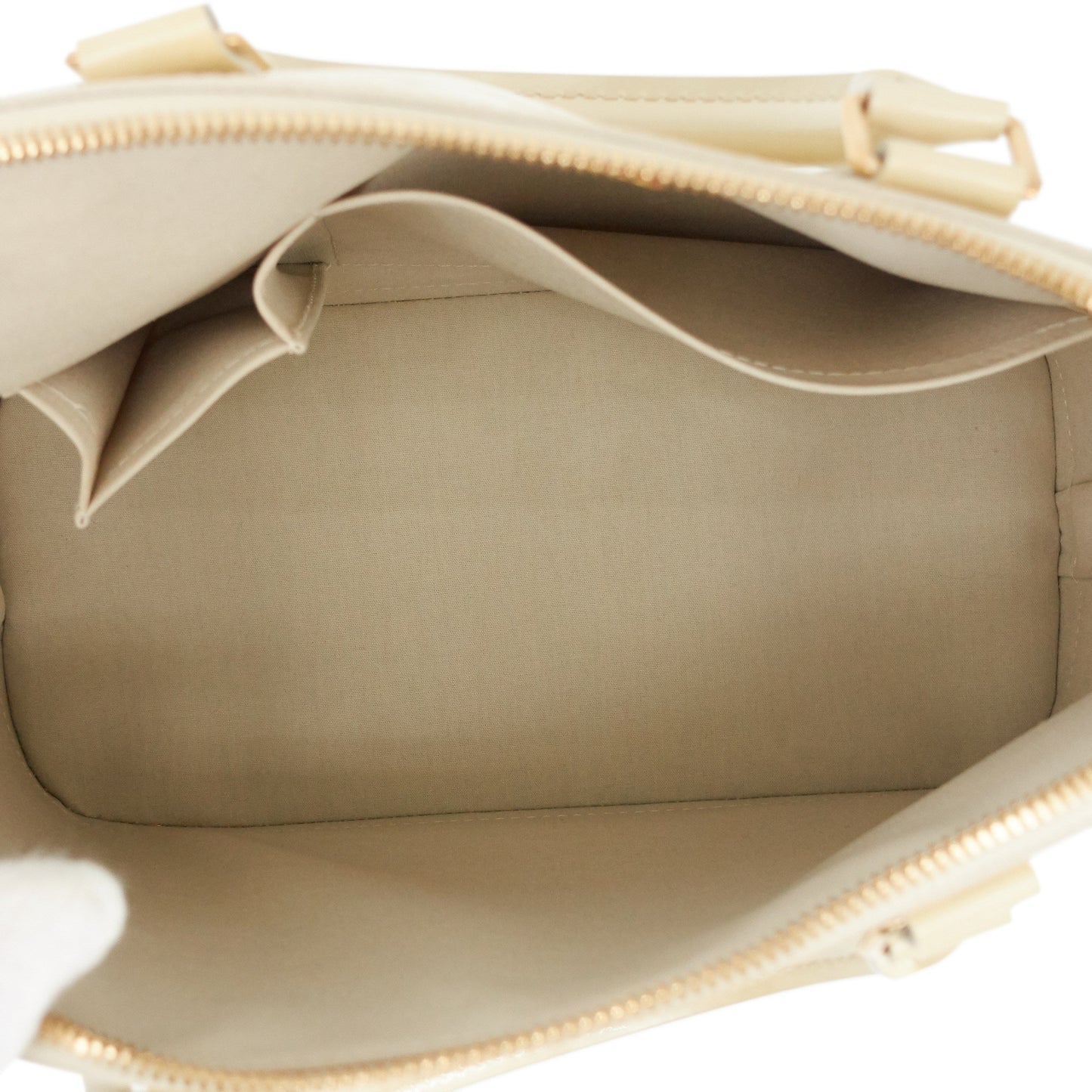 Louis Vuitto Alma PM Monogram Vernis Leather Handbag