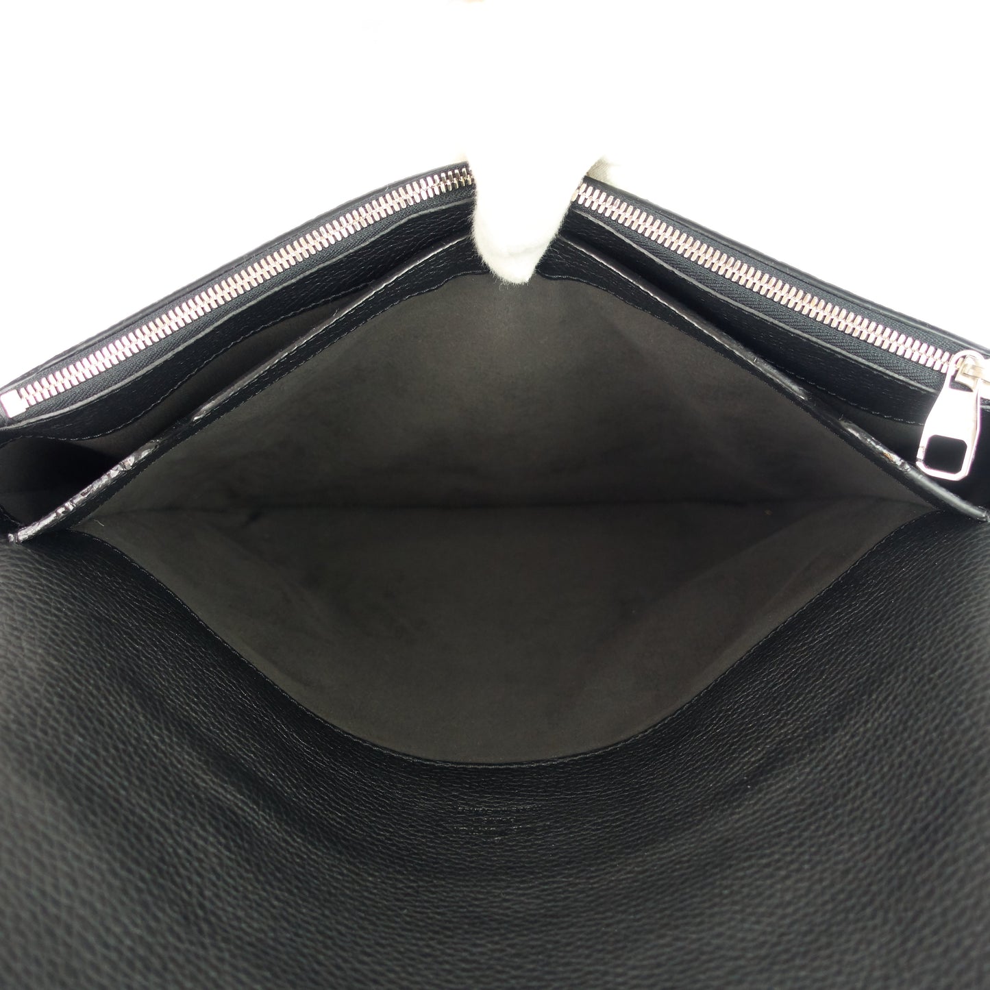 Louis Vuitto Serviette Dorian Taurillon Leather Briefcase Bag