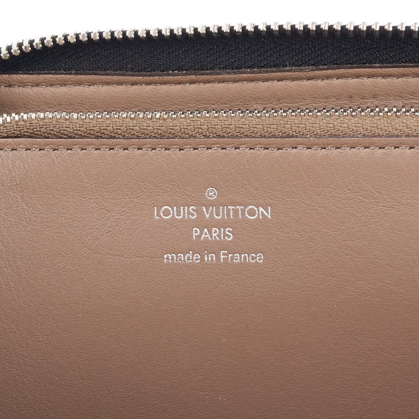 Louis Vuitto Comete Cachemire Leather Wallet