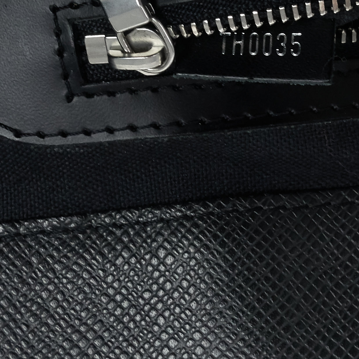 Louis Vuitto Kasbek GM Taiga Leather Bag