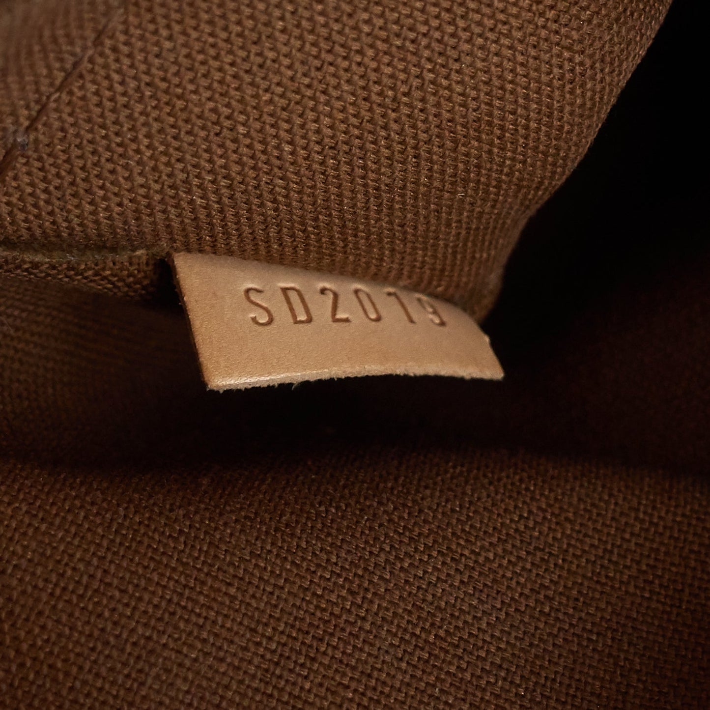 Louis Vuitto Tivoli PM Monogram Canvas Bag
