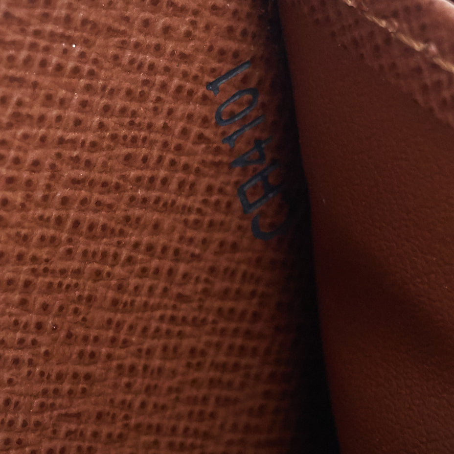 Louis Vuitto Zippy Monogram Canvas Wallet