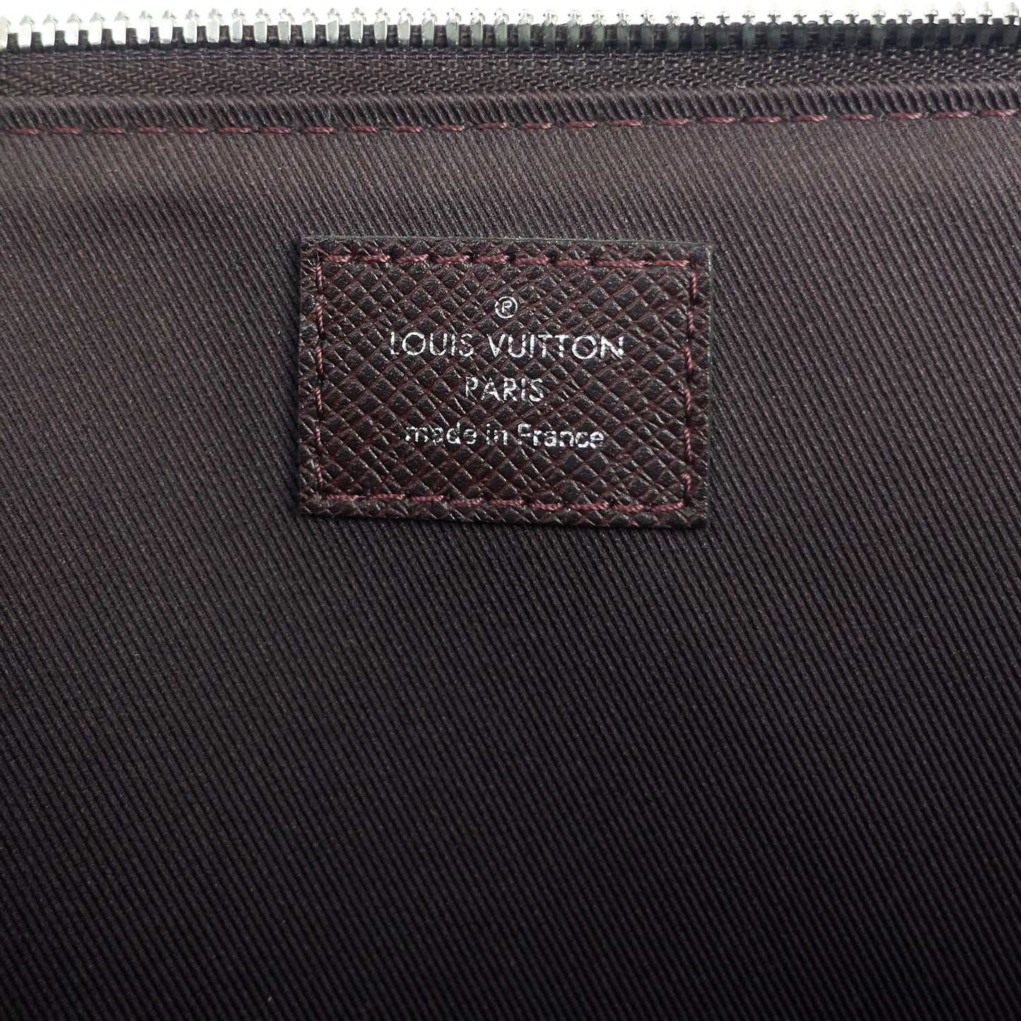 Louis Vuitto Anton Taiga Leather Soft Briefcase Bag