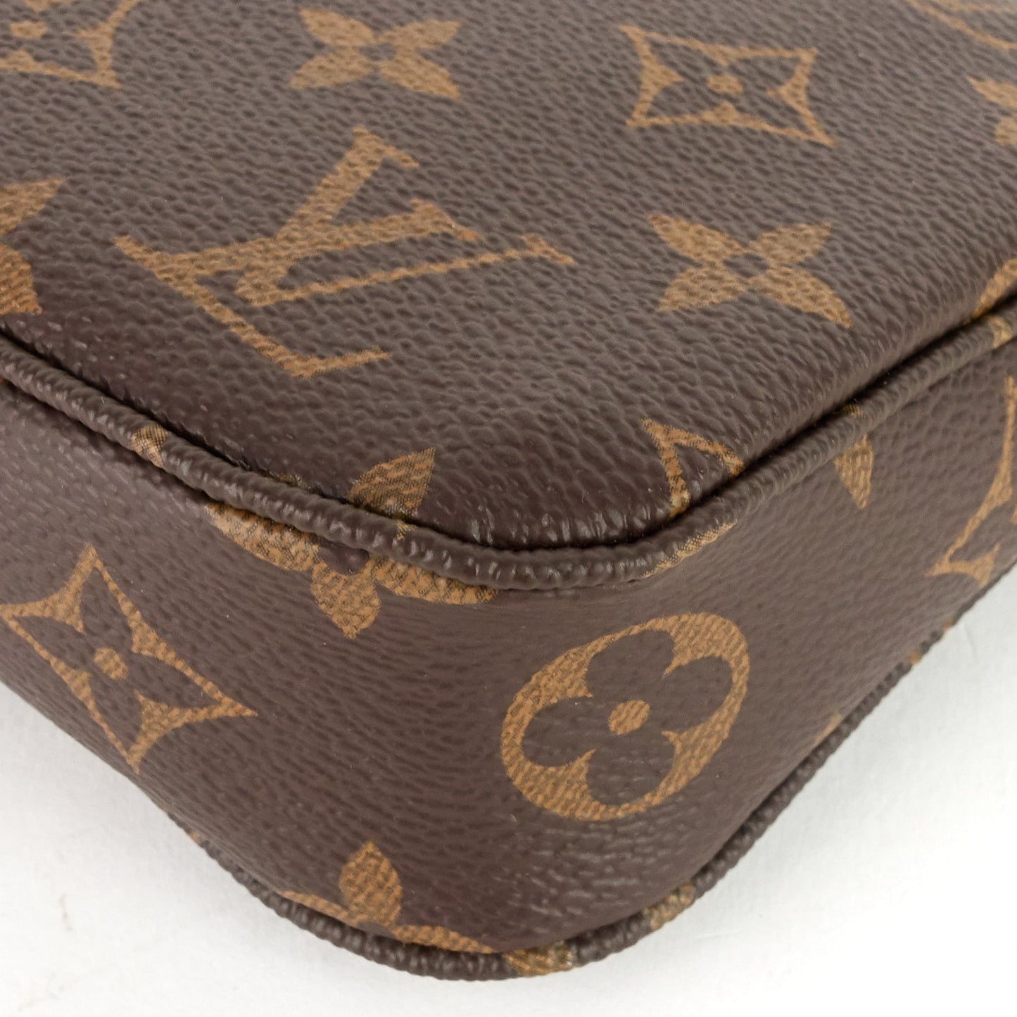 Louis Vuitto Pochette Accessoires NM Monogram Canvas Bag