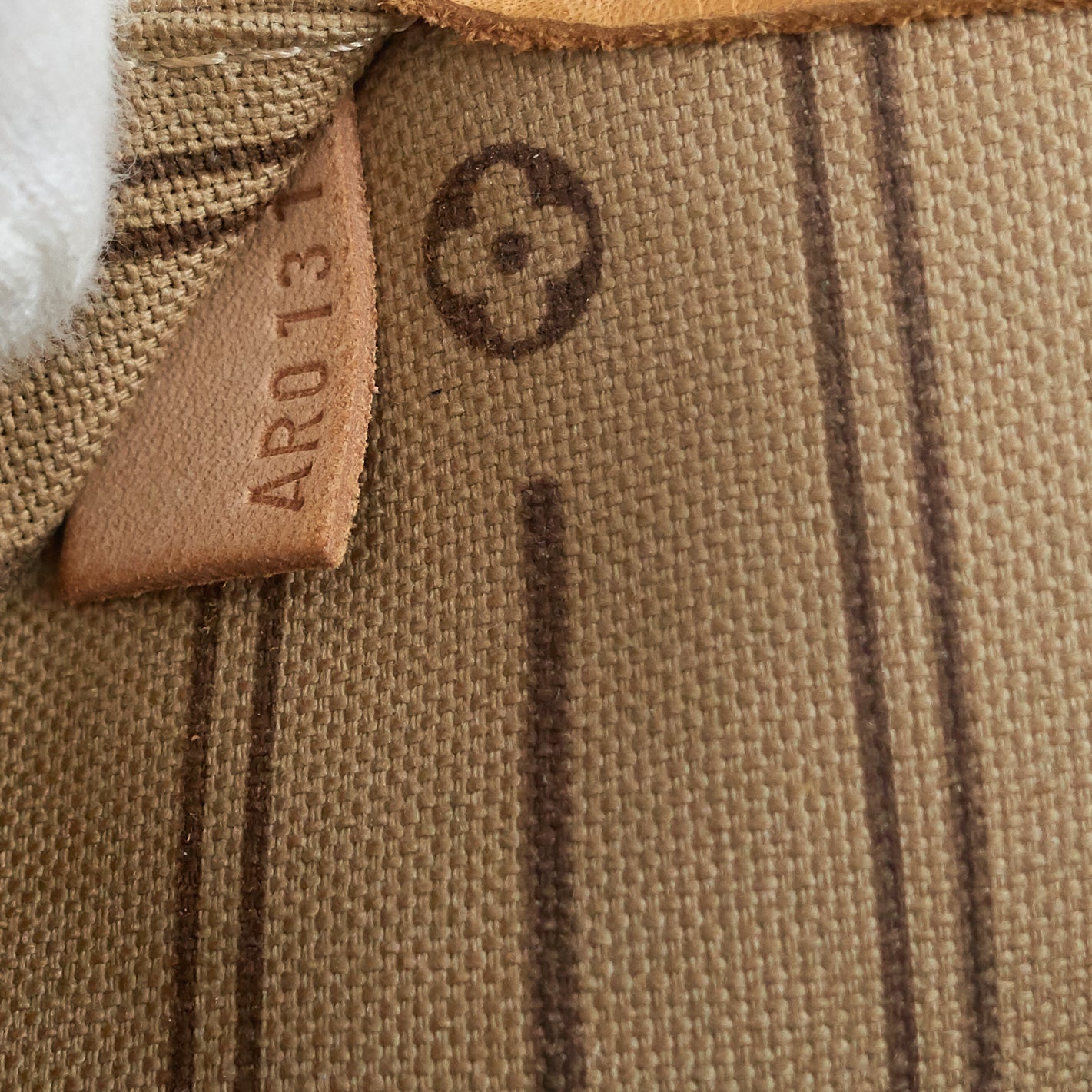 Louis Vuitto Neverfull MM Monogram Canvas Bag