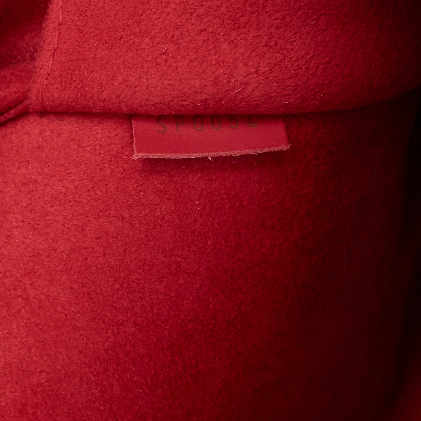 Louis Vuitto Sirius 45 Red Epi Leather Case