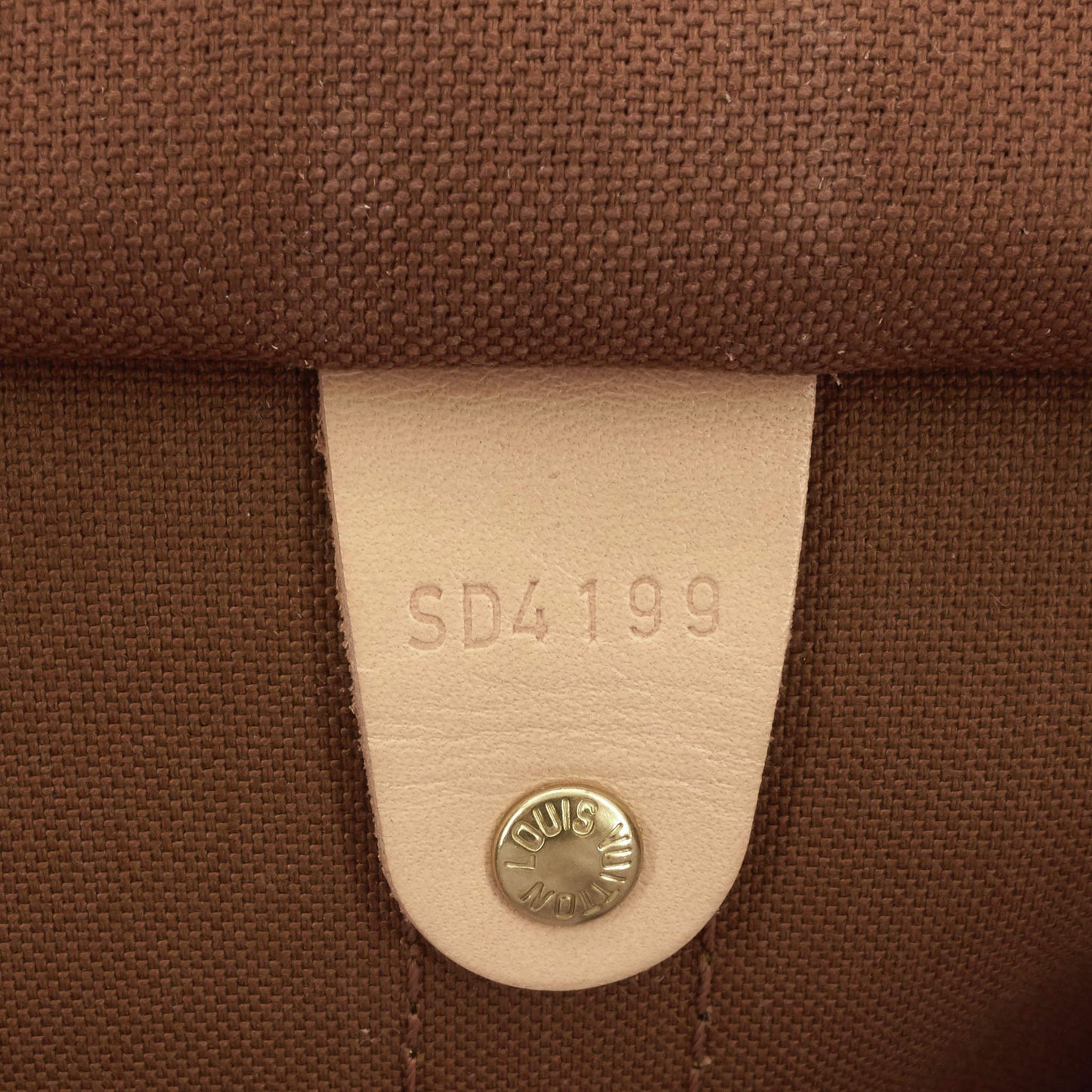 Louis Vuitto Keepall 55 Monogram Canvas Travel Bag