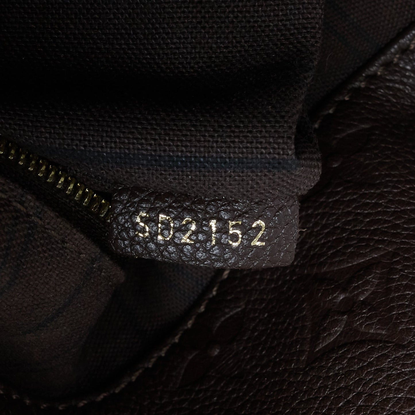 Louis Vuitto Artsy MM Monogram Empreinte Leather Bag