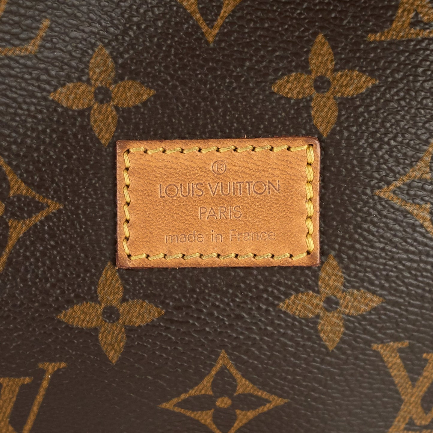 Louis Vuitto Saumur 30 Monogram Canvas Bag