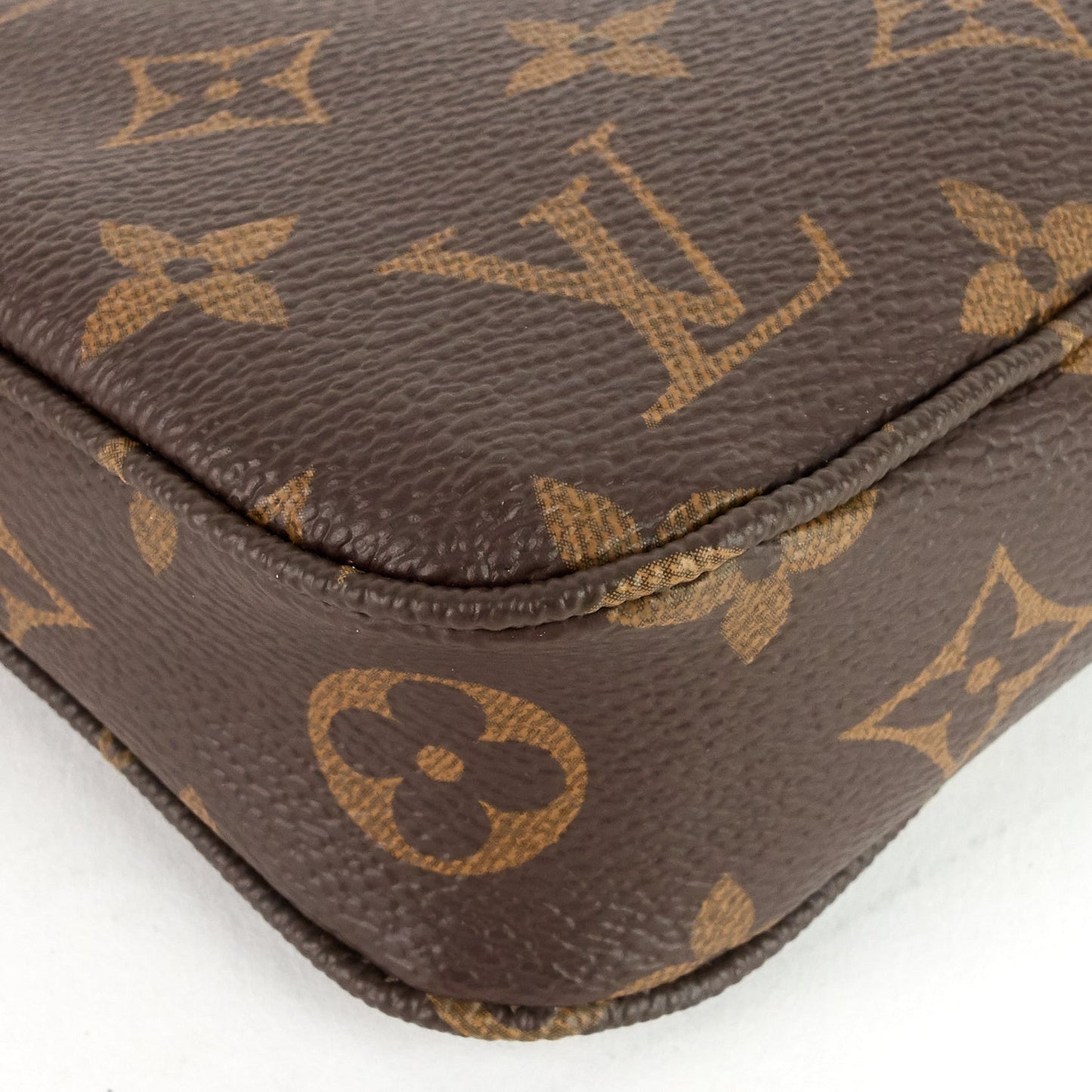 Louis Vuitto Pochette Accessoires NM Monogram Canvas Bag