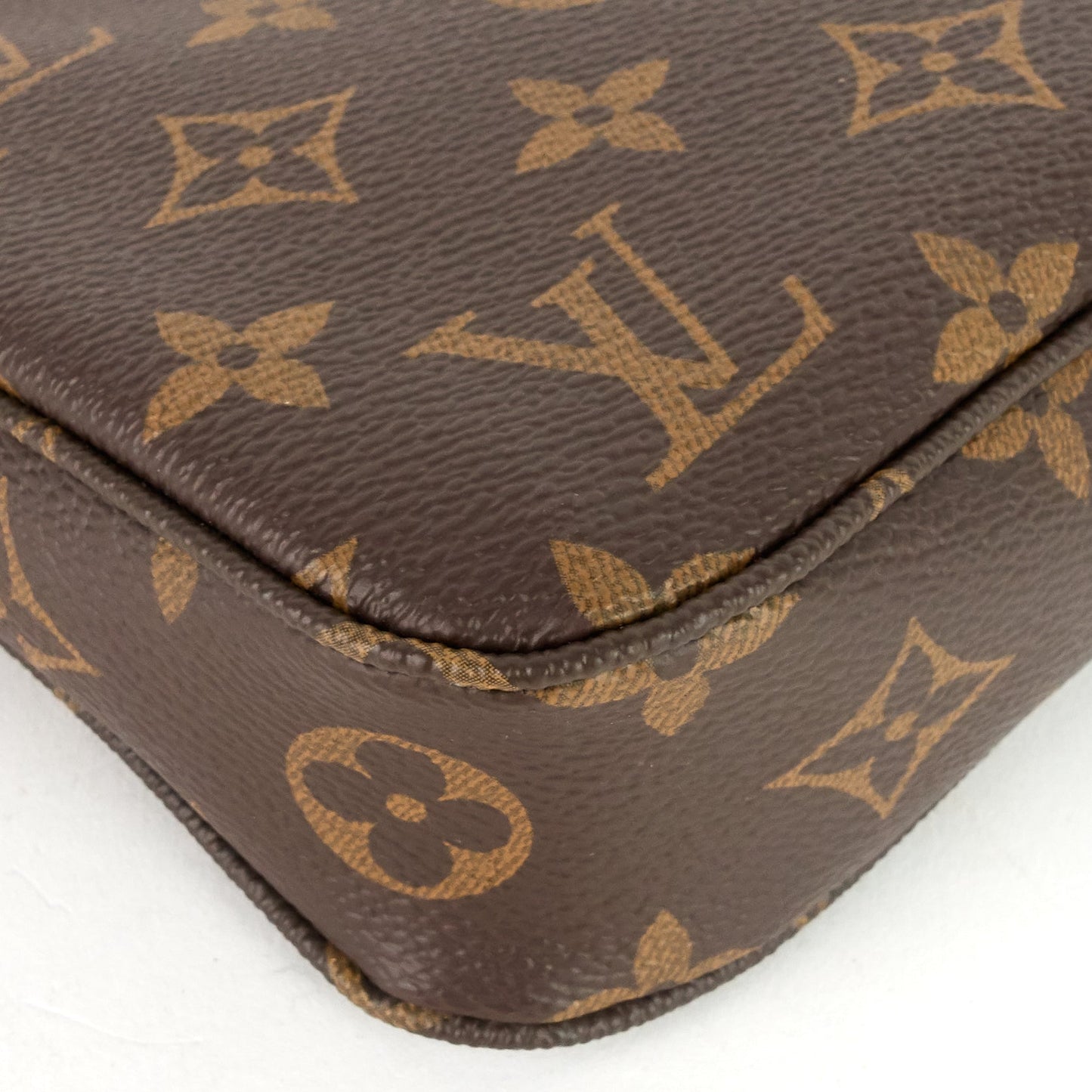 Louis Vuitto Pochette Accessoires NM Monogram Canvas Bag