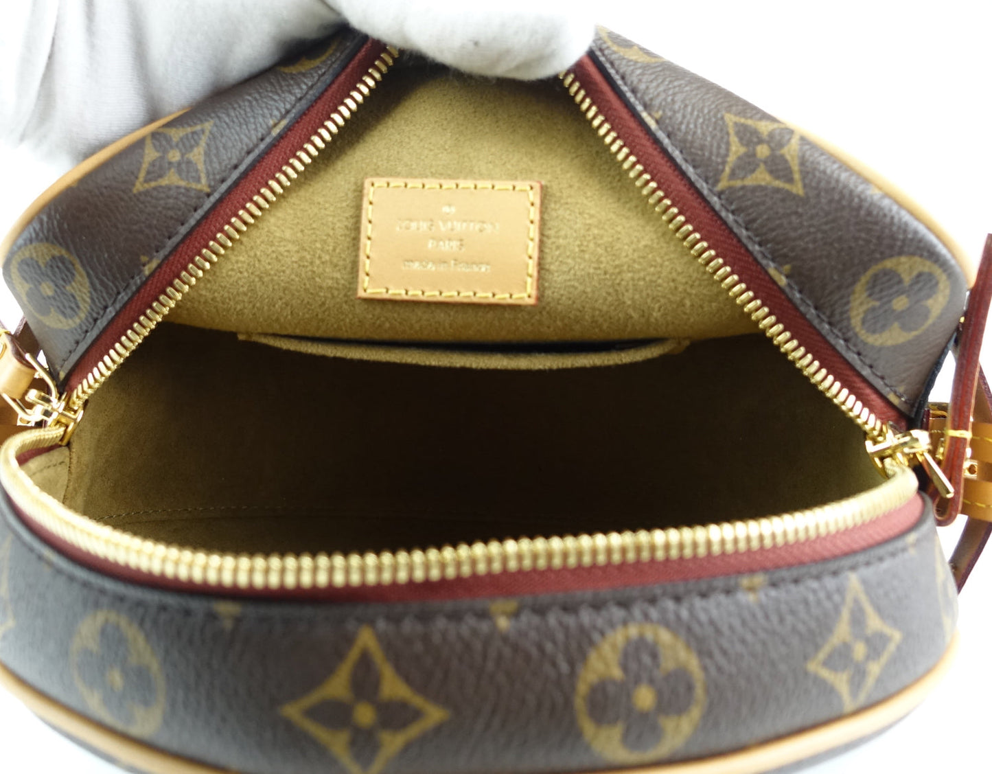 Louis Vuitto Boite Chapeau Souple Monogram Canvas Bag