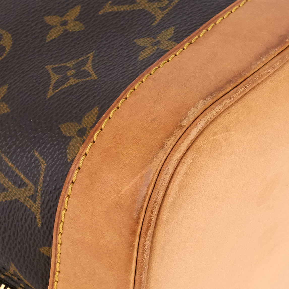 Louis Vuitto Alma PM Monogram Canvas Handbag