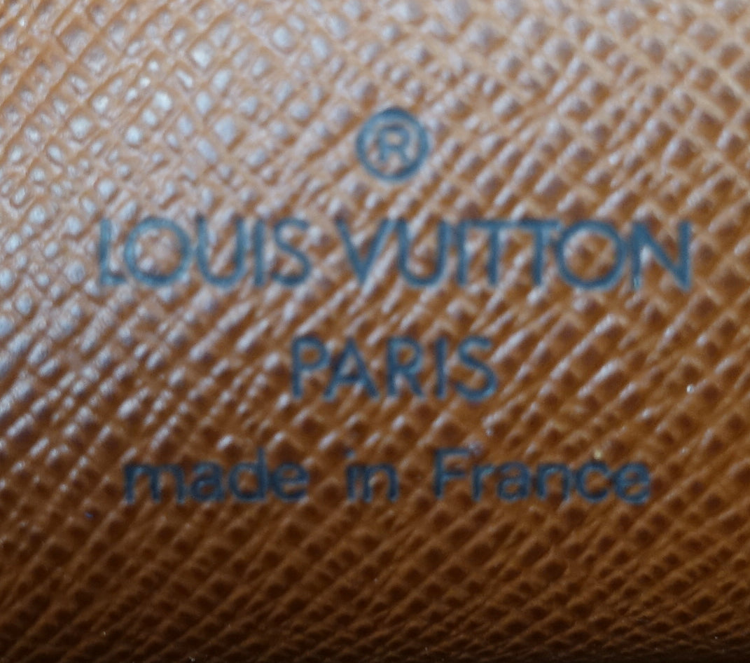 Louis Vuitto Pochette Marly Dragonne 26 Monogram Canvas Bag