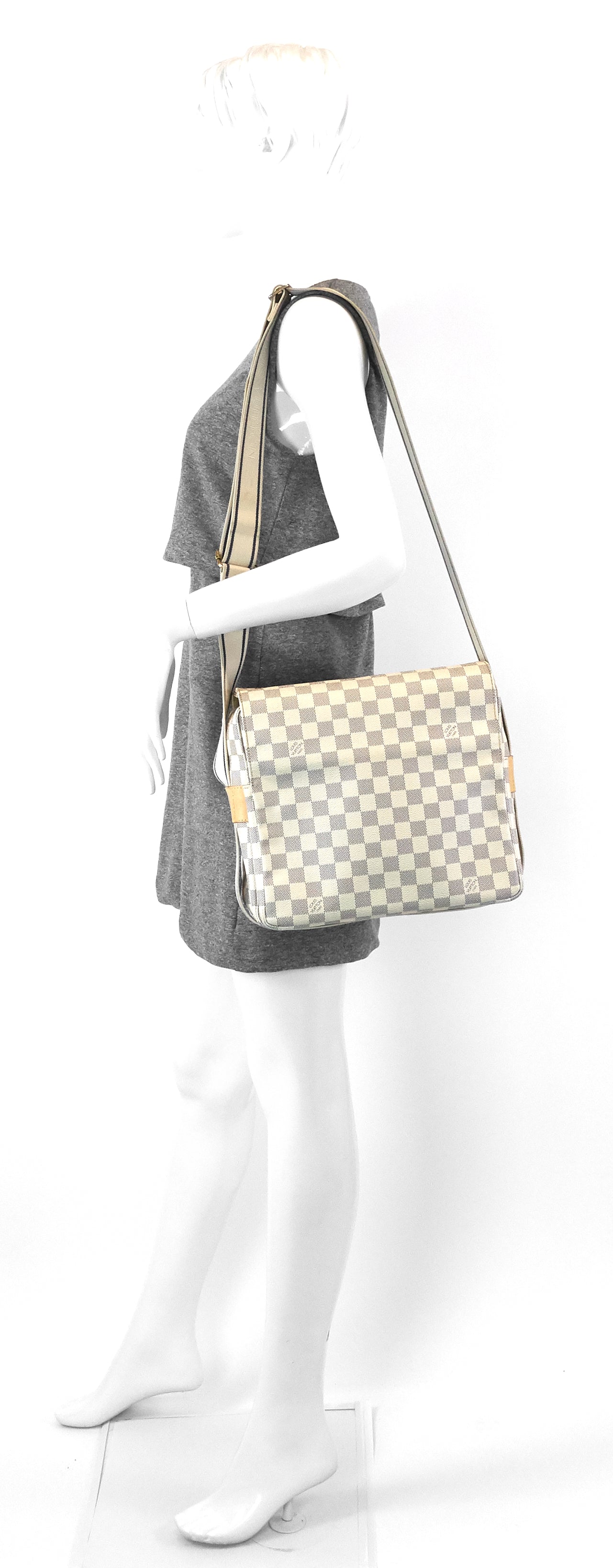 Louis Vuitto Naviglio Damier Azur Canvas Messenger Bag