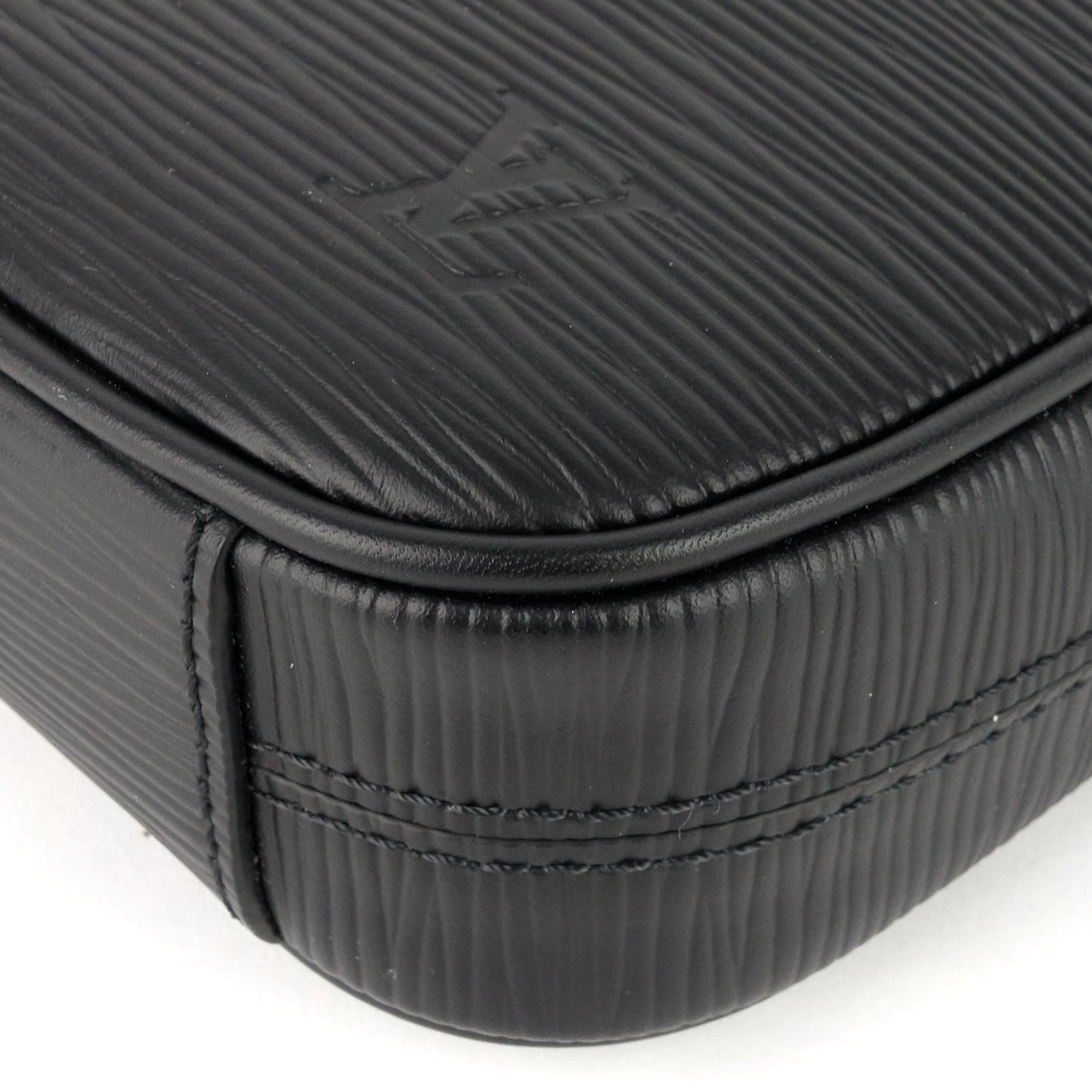 Louis Vuitto Danube Slim Black Epi Leather Bag