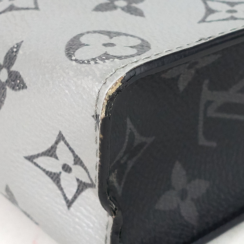 Louis Vuitto Voyage MM Monogram Eclipse Split Pochette