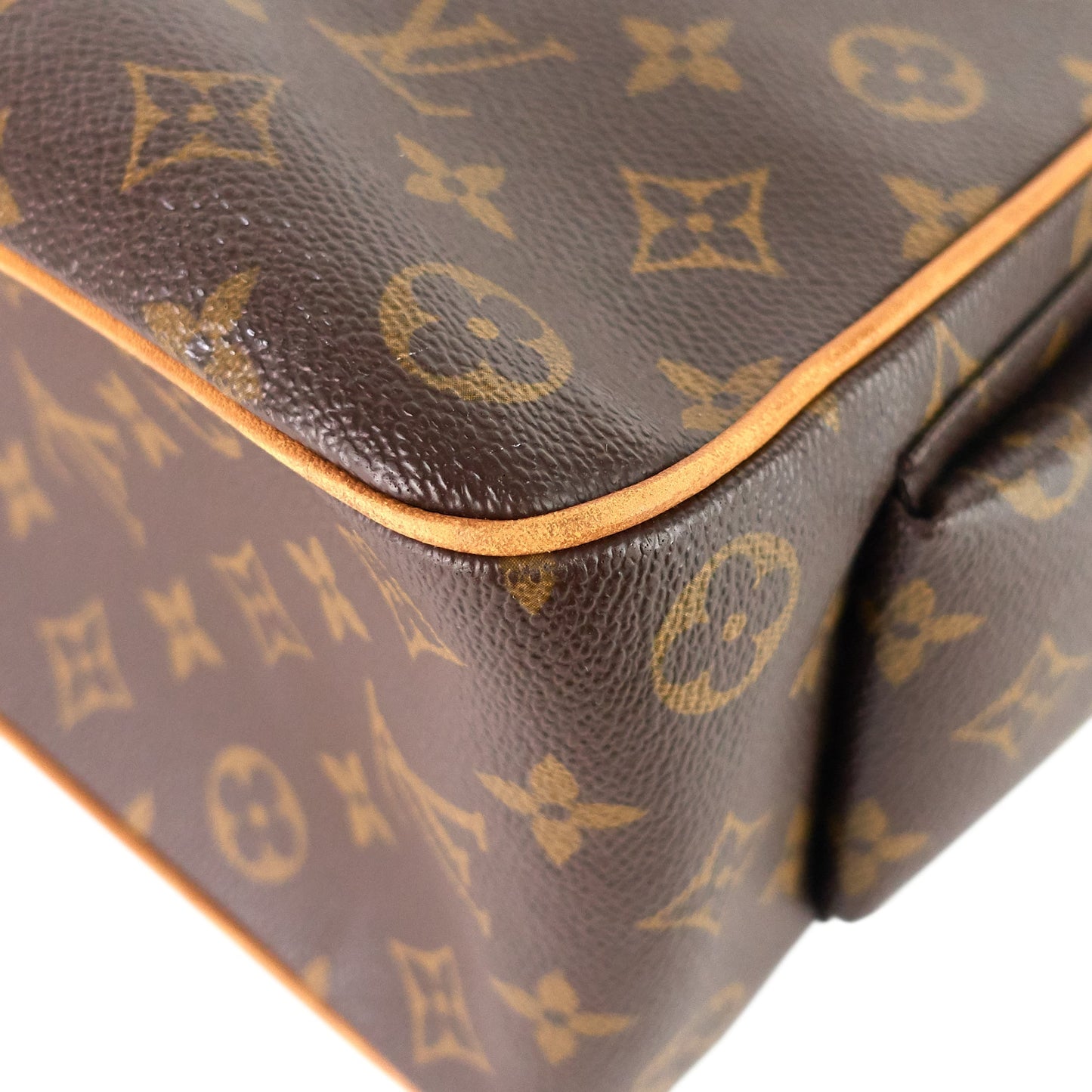 Louis Vuitto Multipli Cite GM Monogram Canvas Bag
