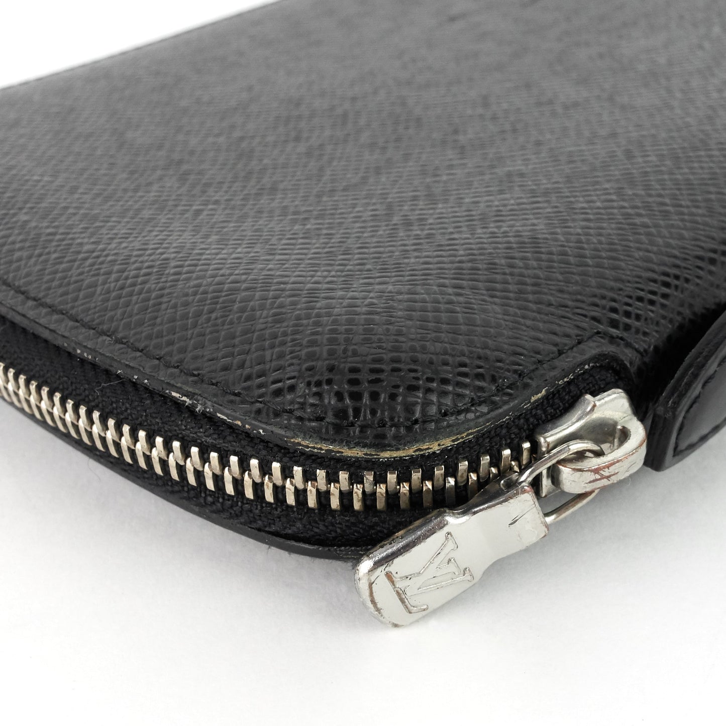 Louis Vuitto Atoll Taiga Leather Travel Organizer Bag