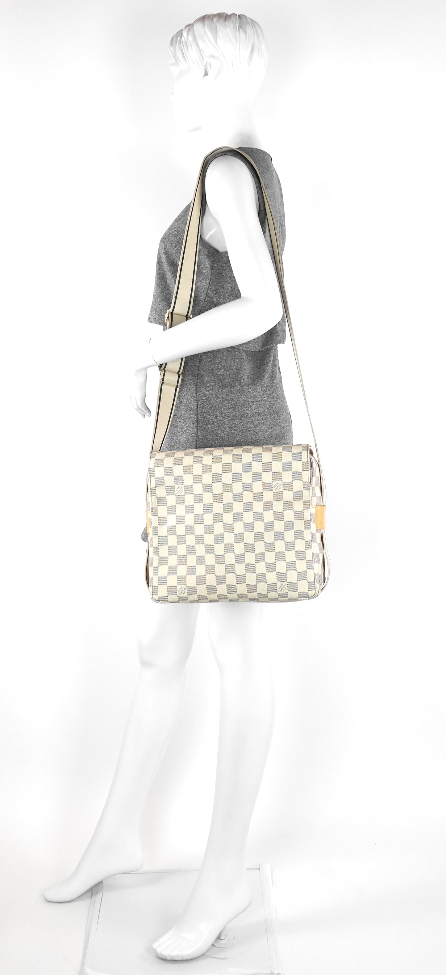 Louis Vuitto Naviglio Damier Azur Canvas Messenger Bag