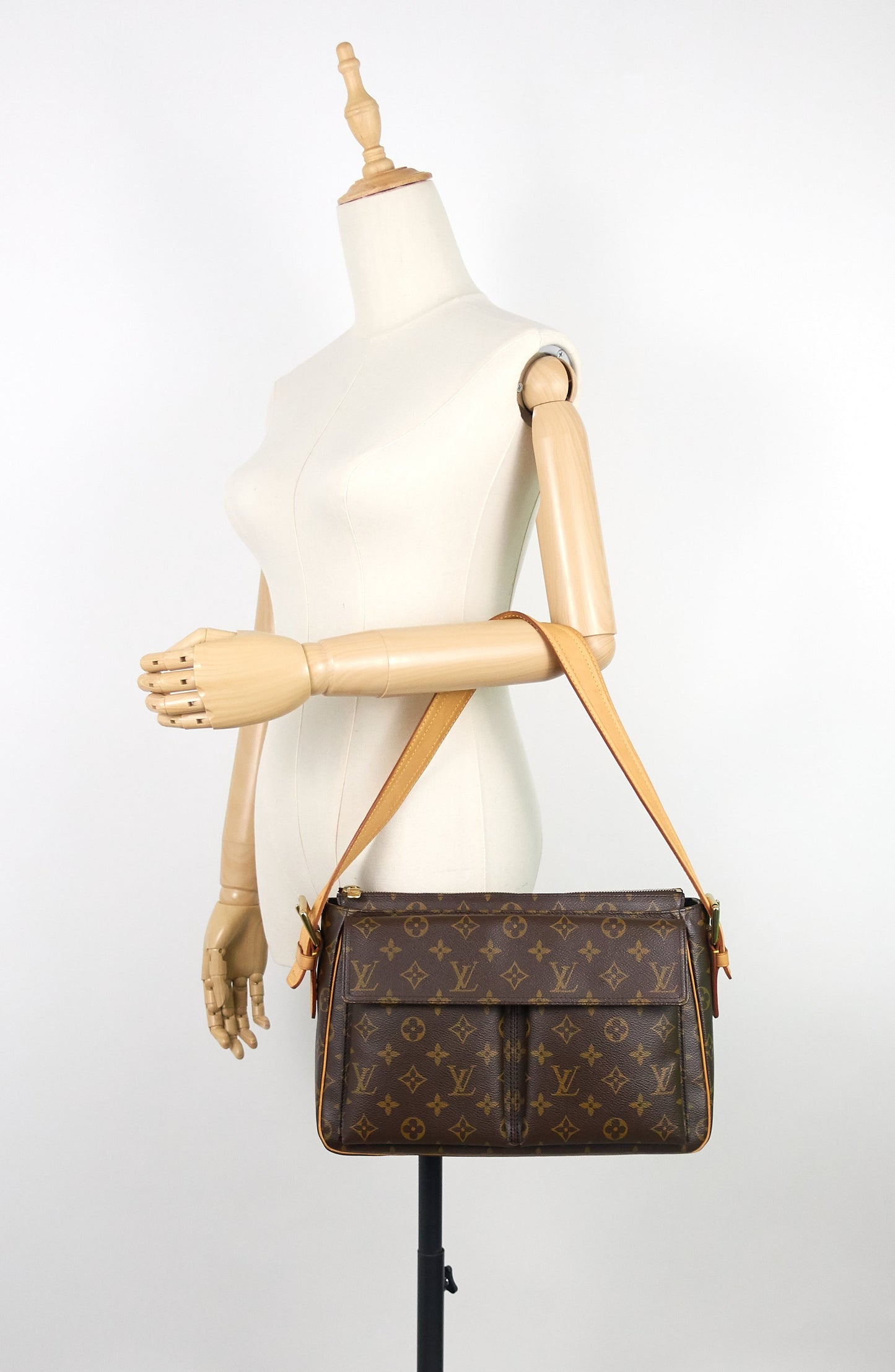 Louis Vuitto Viva Cite GM Monogram Canvas Bag