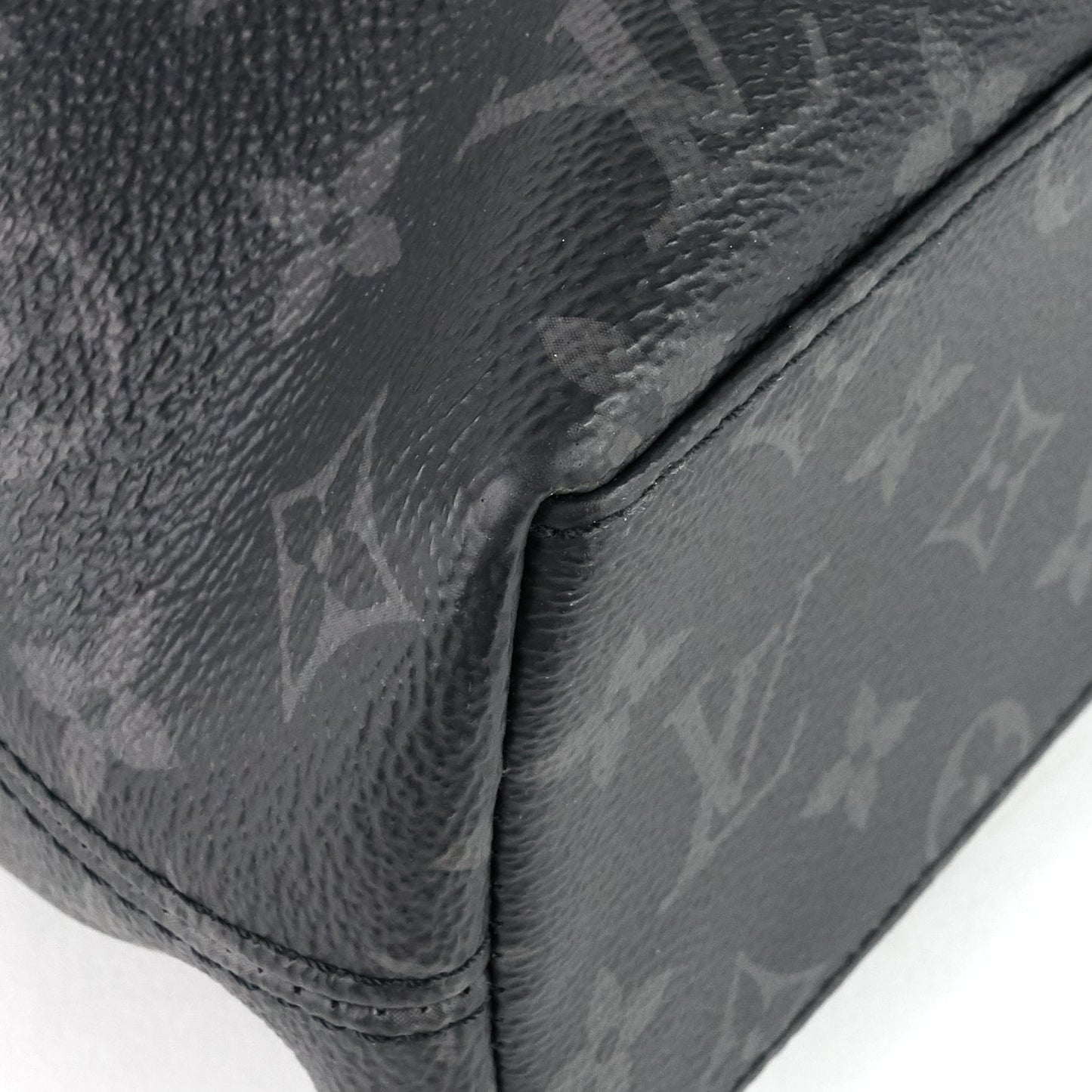 Louis Vuitto Odyssey Monogram Eclipse Canvas Bag