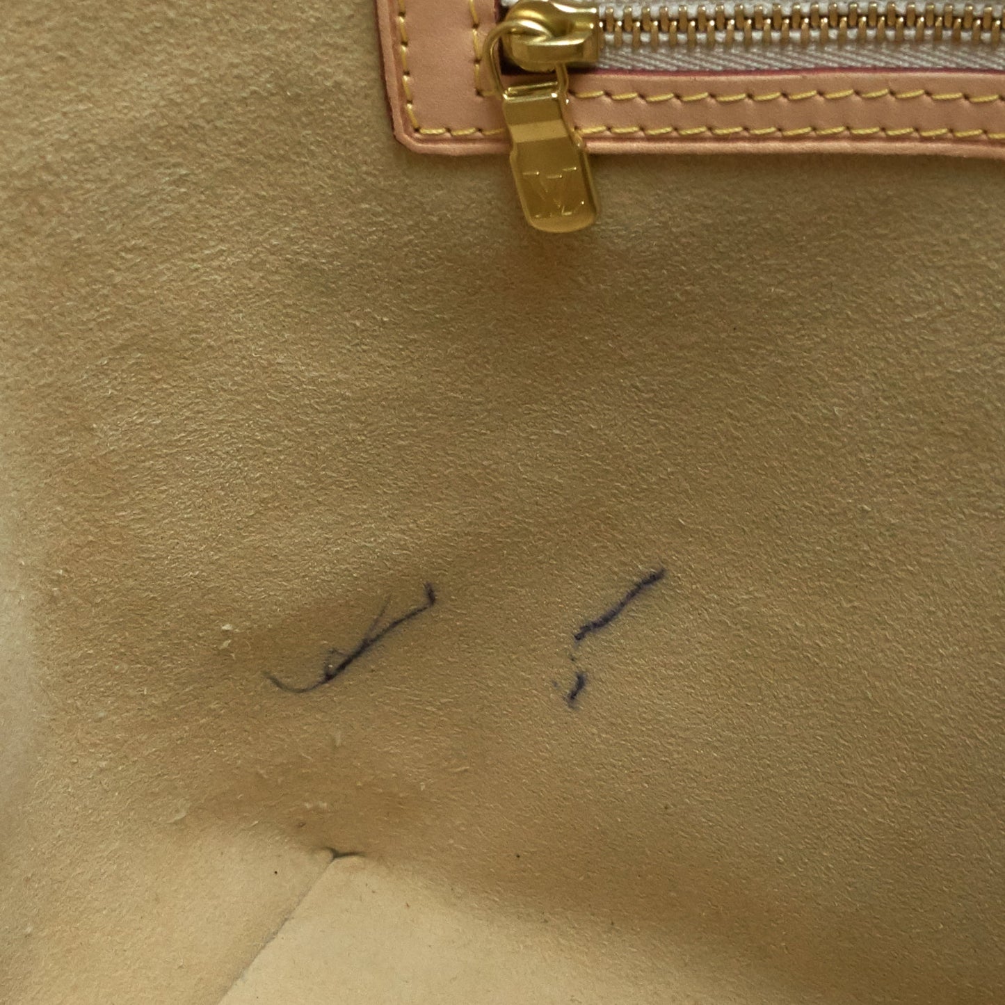Louis Vuitto Hampstead Damier Azur Canvas Bag