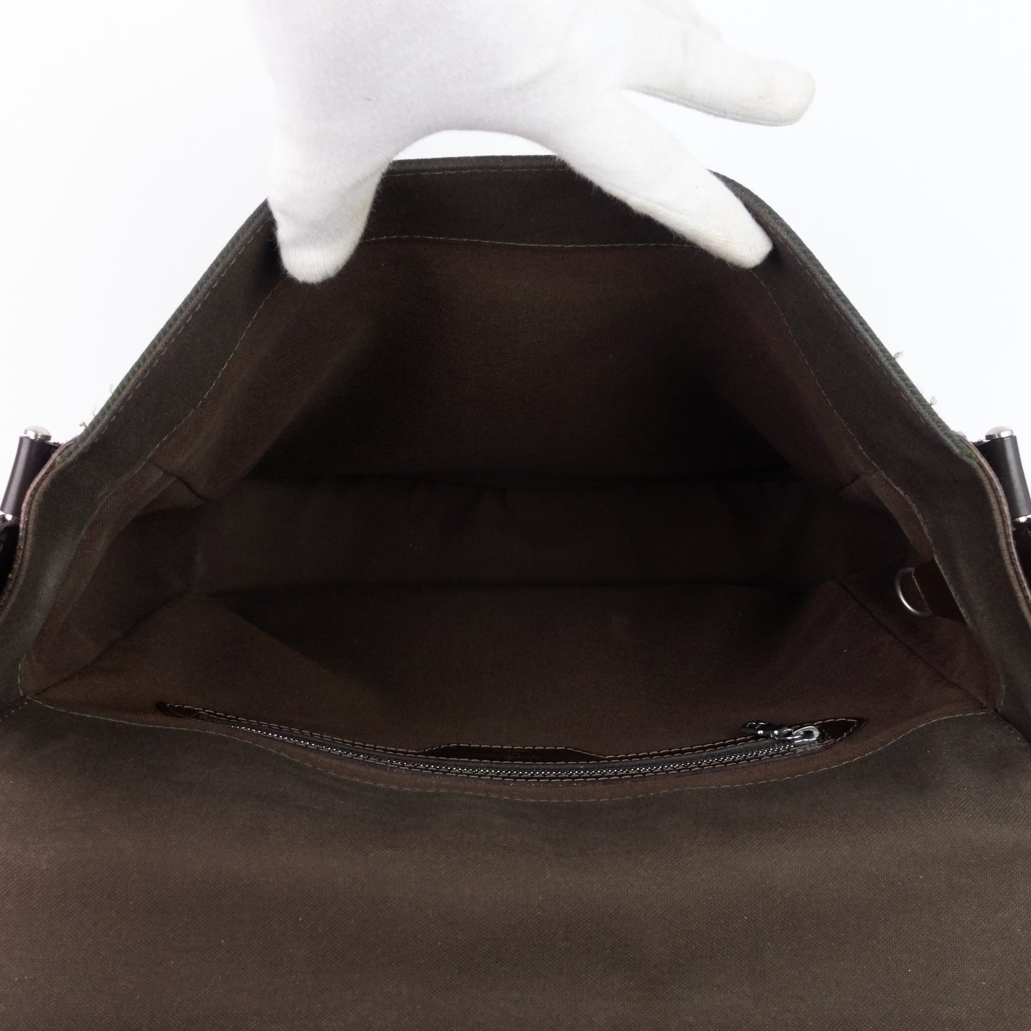 Louis Vuitto Viktor Taiga Leather Messenger Bag