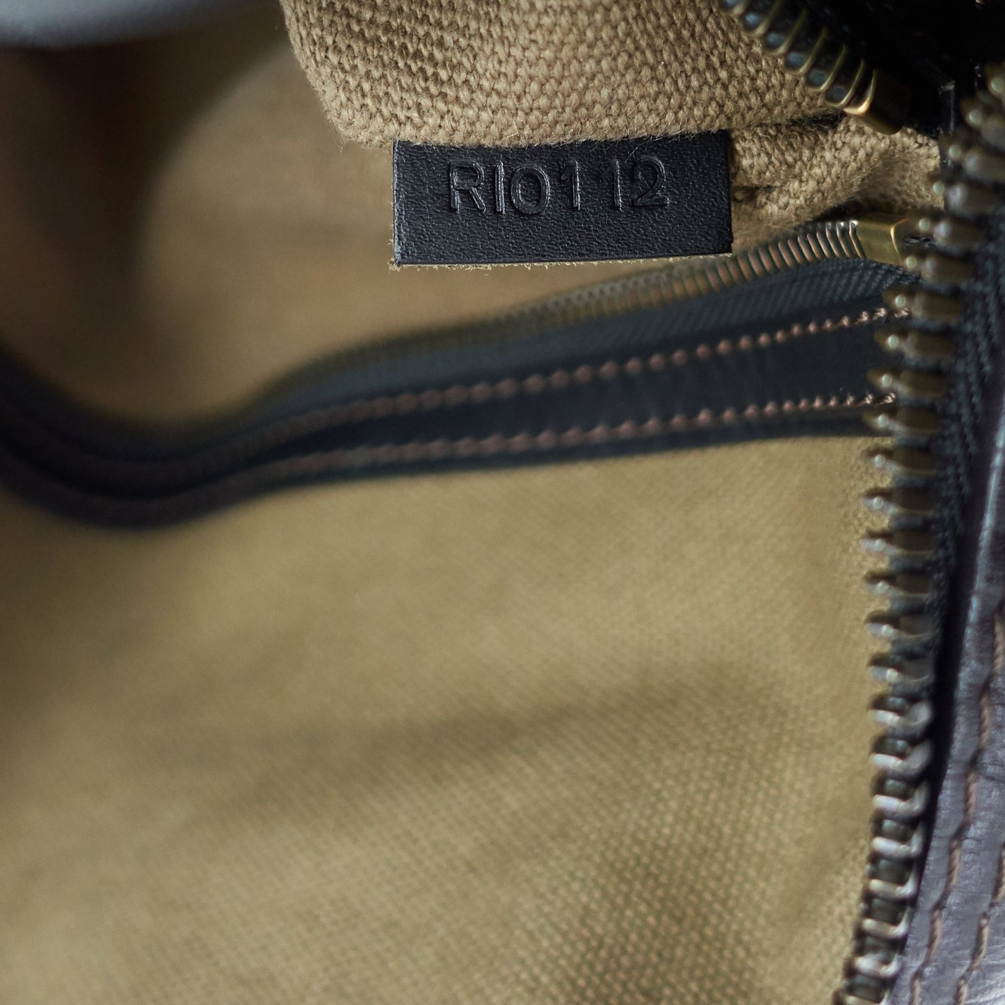 Louis Vuitto Keepall BandouliÃ¨re 55 Utah Leather Bag