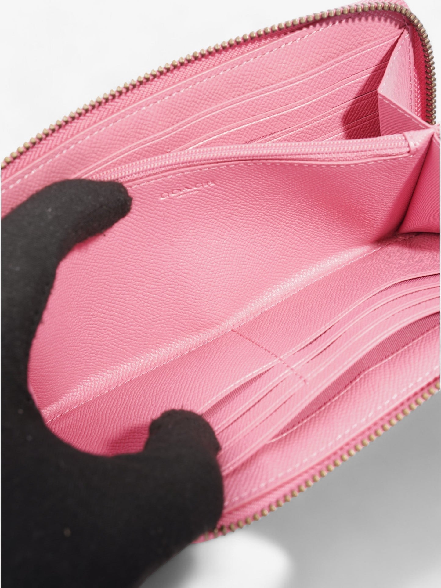 Coach Zip Wallet Pink / Pink Leather