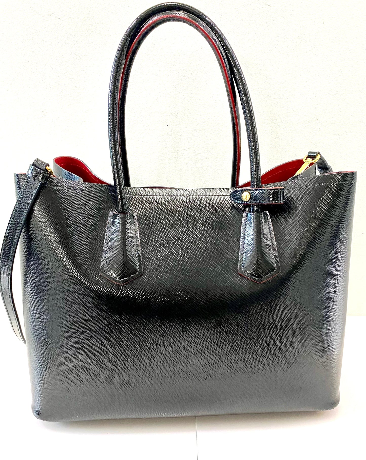 PRADA SHINY SAFFIANO VERNICE LEATHER DOUBLE HANDLE TOTE BAG