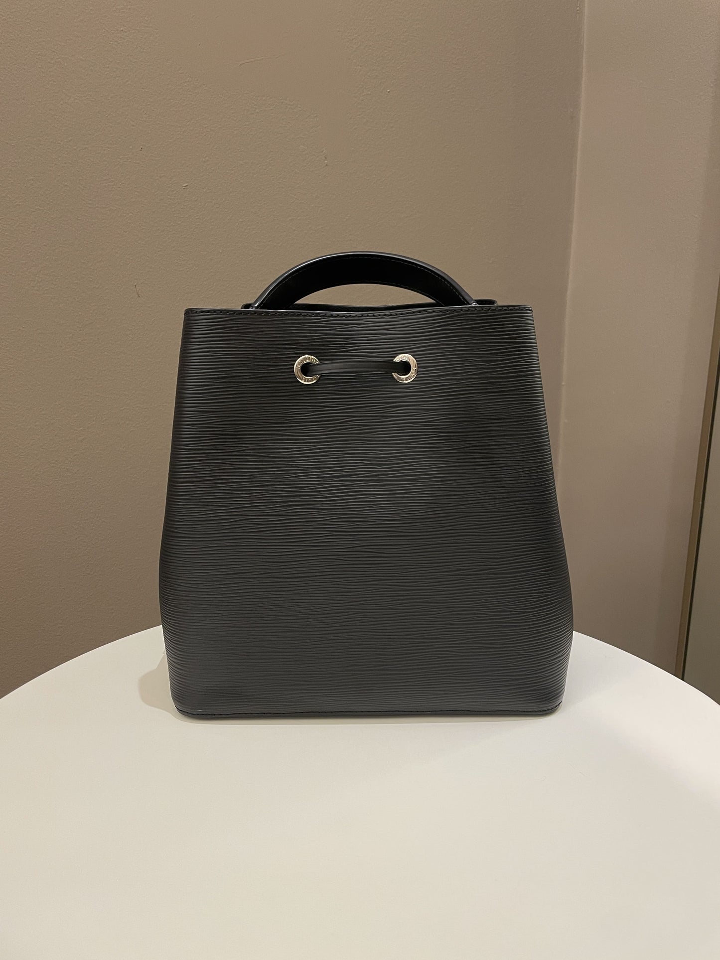 Louis Vuitton Neonoe MM Black Epi