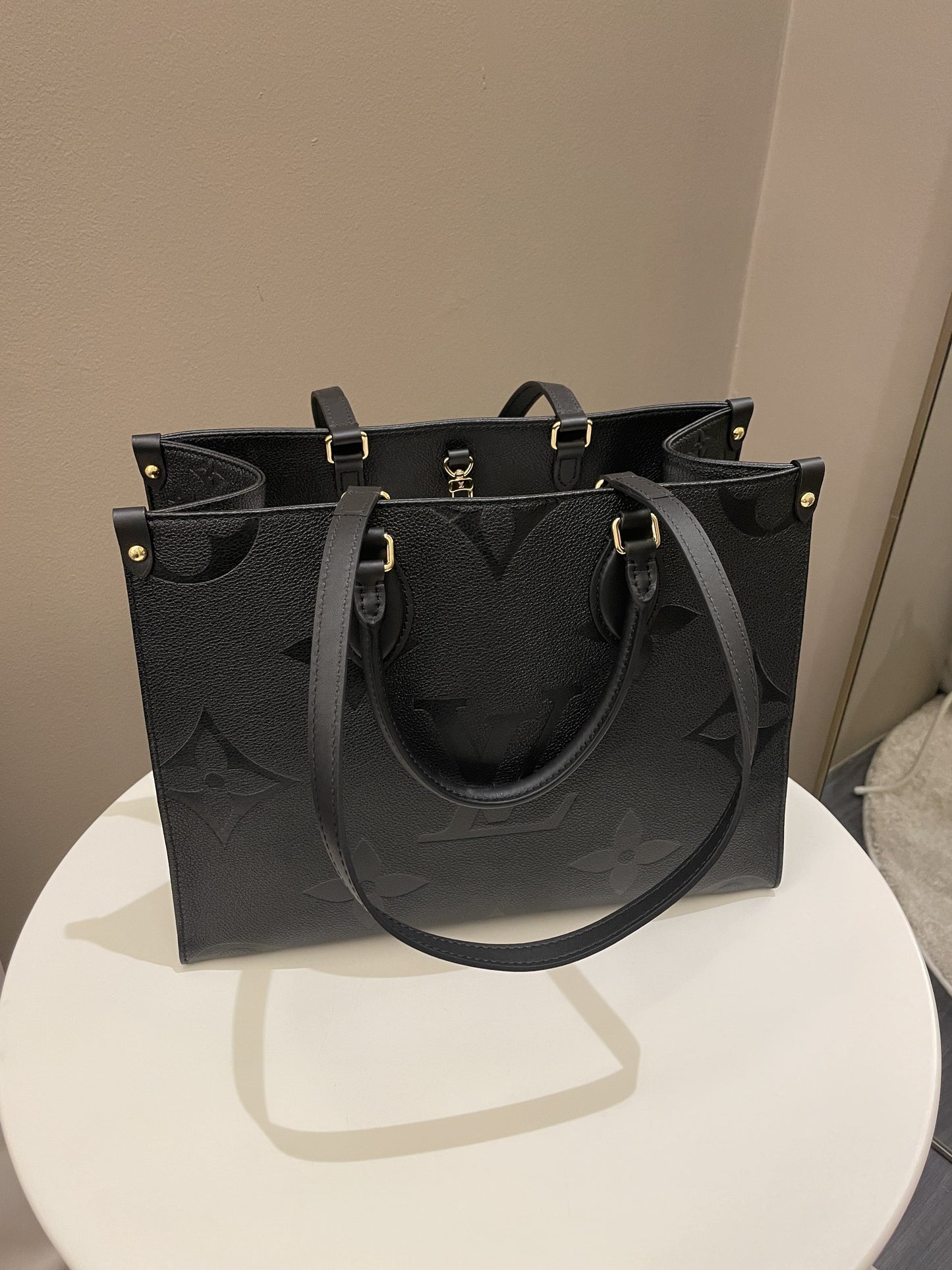 Louis Vuitton OnTheGo MM Black Empreinte