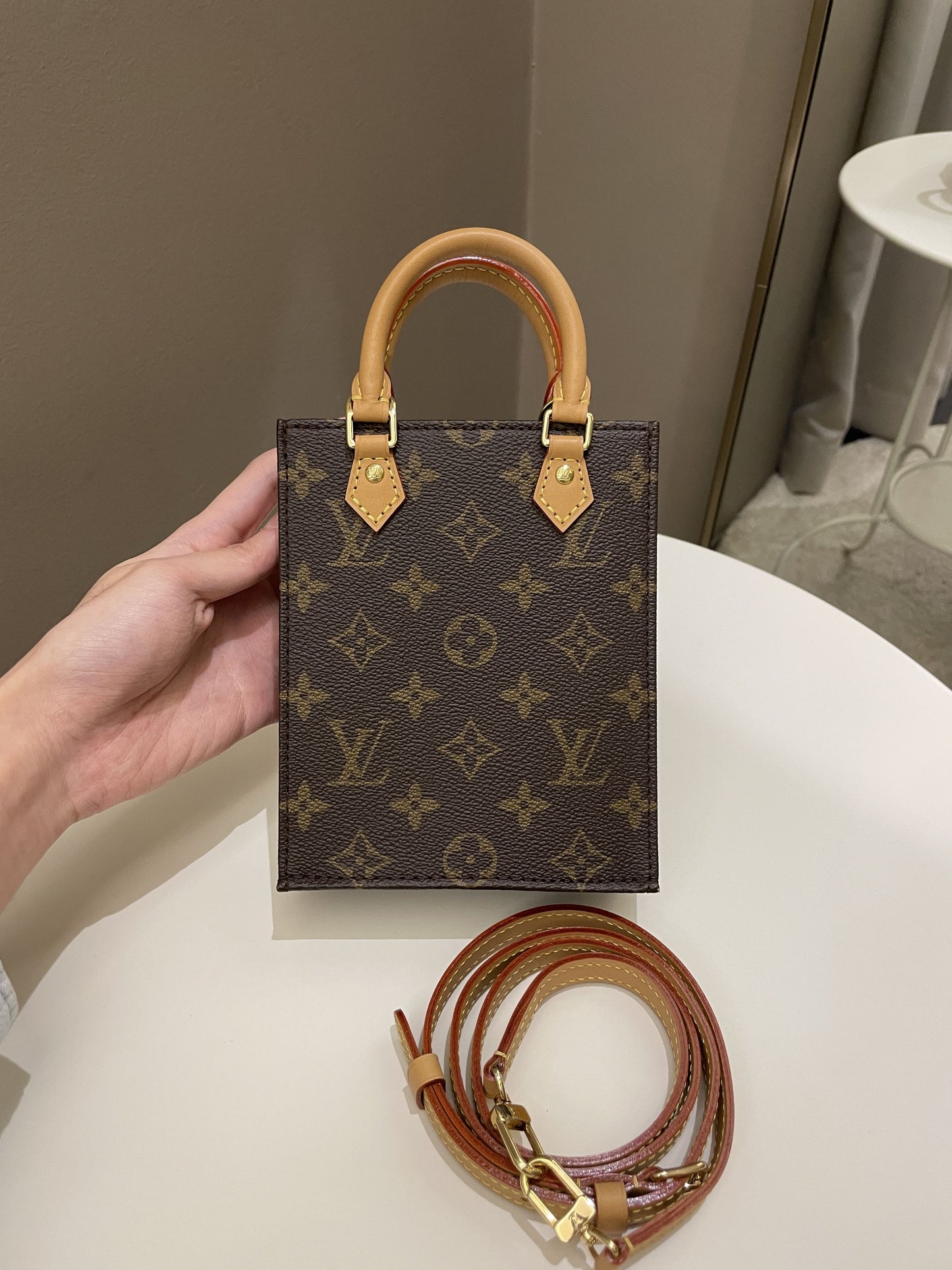 Louis Vuitton Petite Sac Plat Classic Monogram