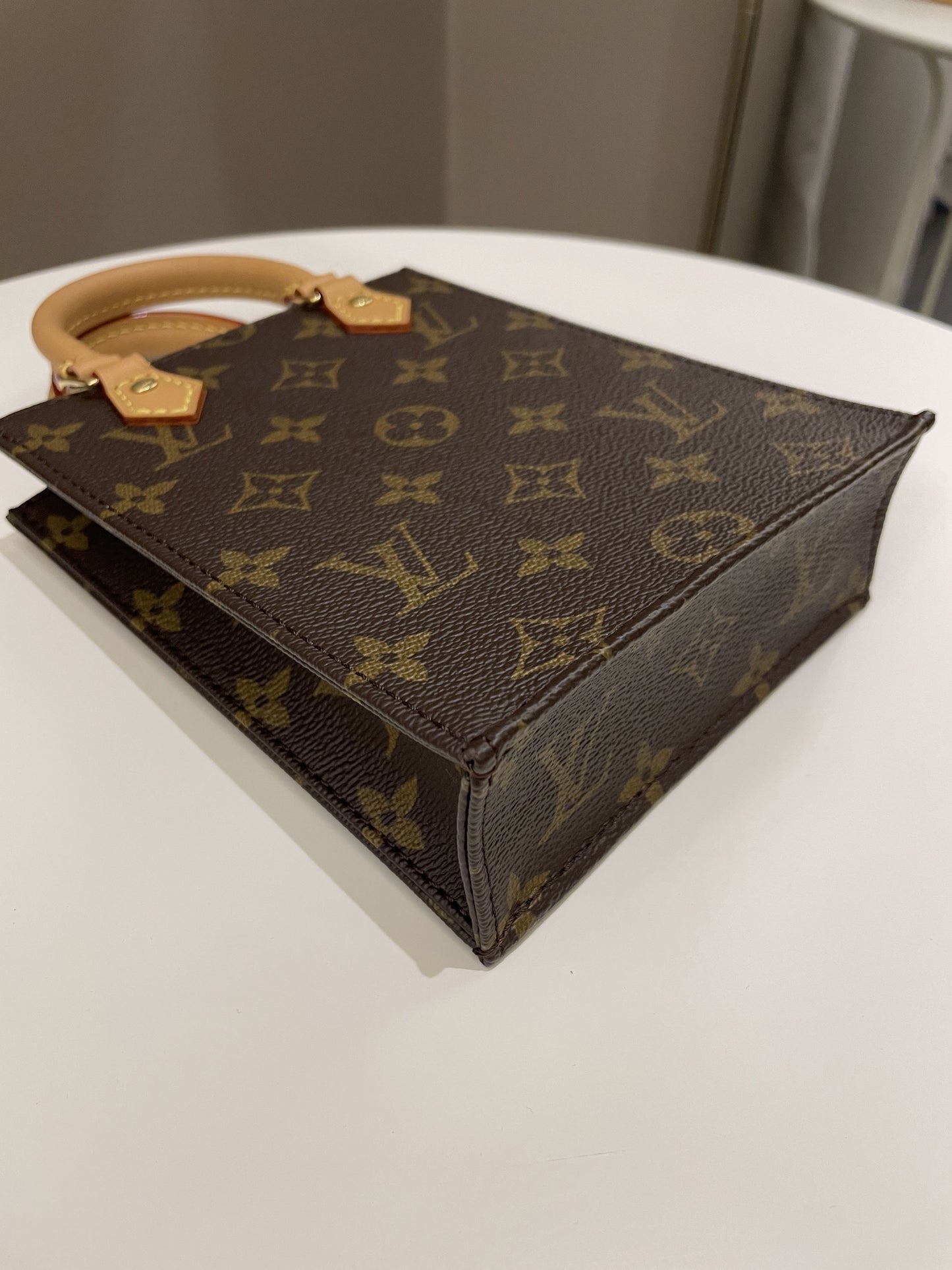 Louis Vuitton Petite Sac Plat Classic Monogram