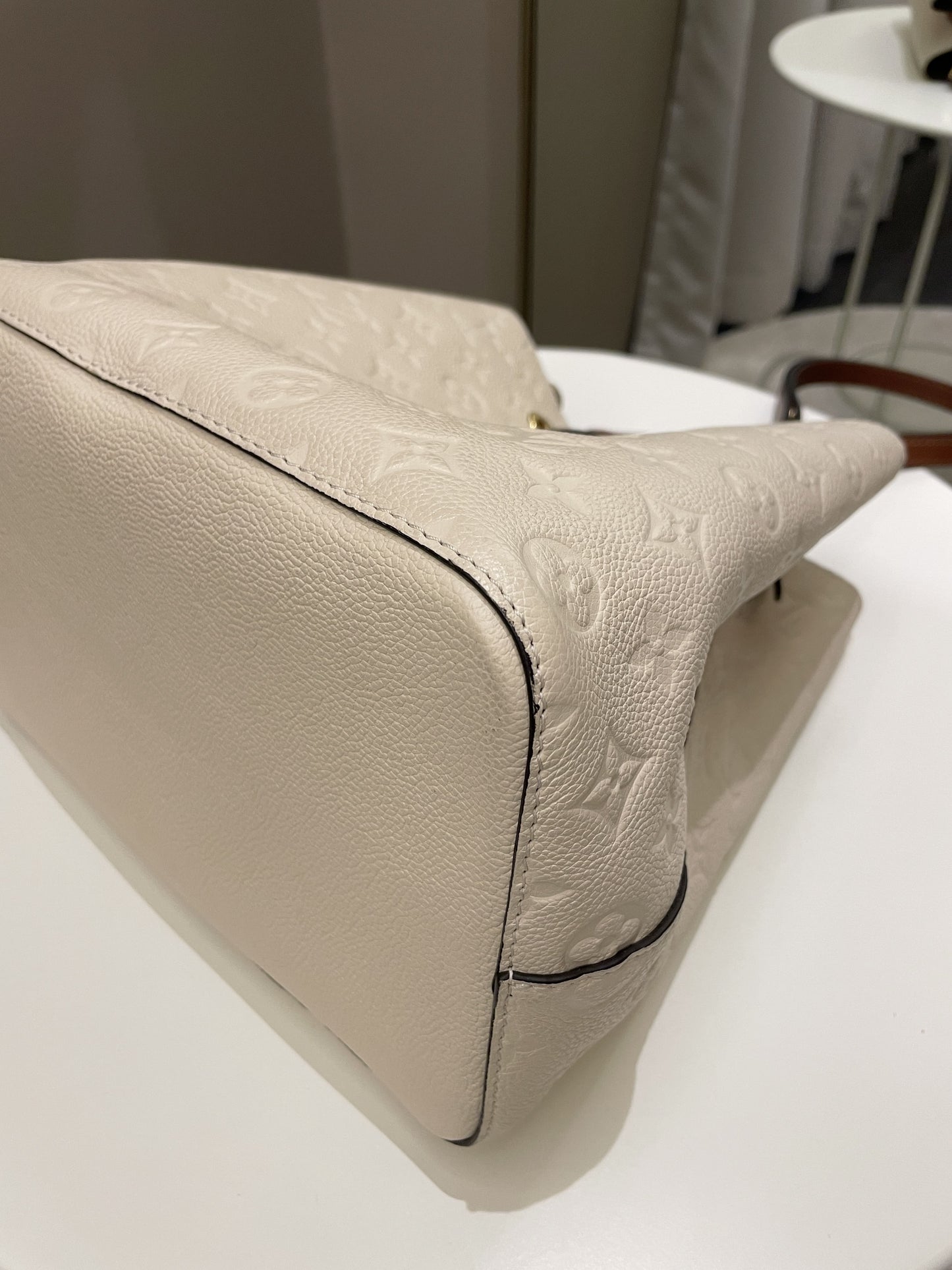 Louis Vuitton Neonoe MM Cream Monogram Empreinte