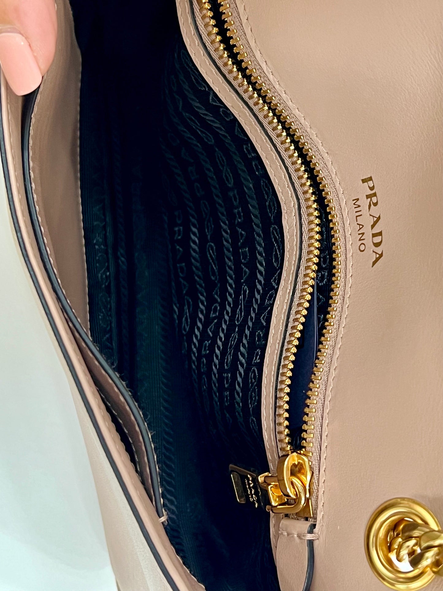 PRADA PATTINA NUDE SAFFIANO LEATHER SHOULDER BAG