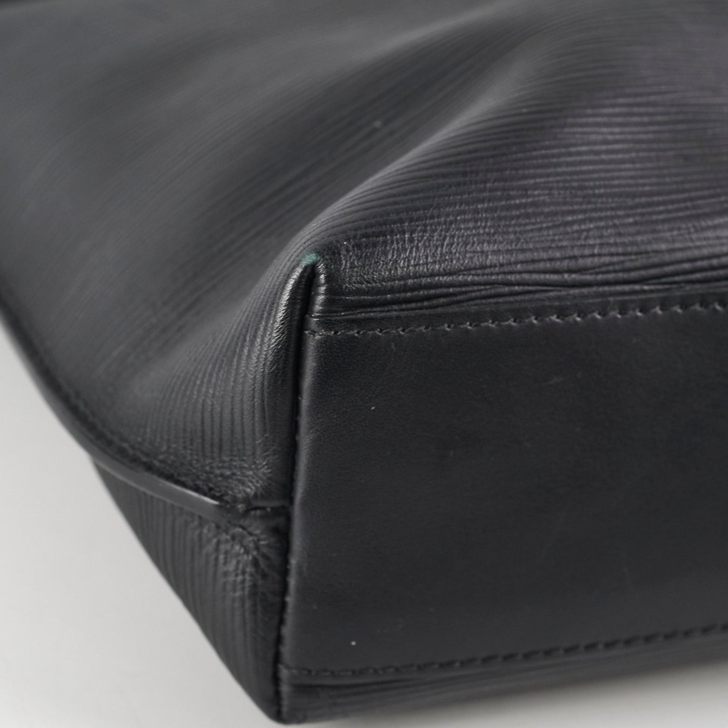 Louis Vuitton Large Epi Cabas Sac Jour Black