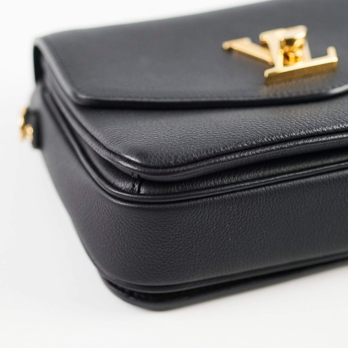 Louis Vuitton Oxford Lock Me Black