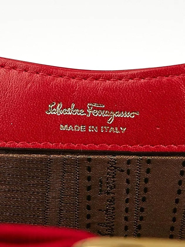 SALVATORE FERRAGAMO MISS VARA BOW CHAIN BAG