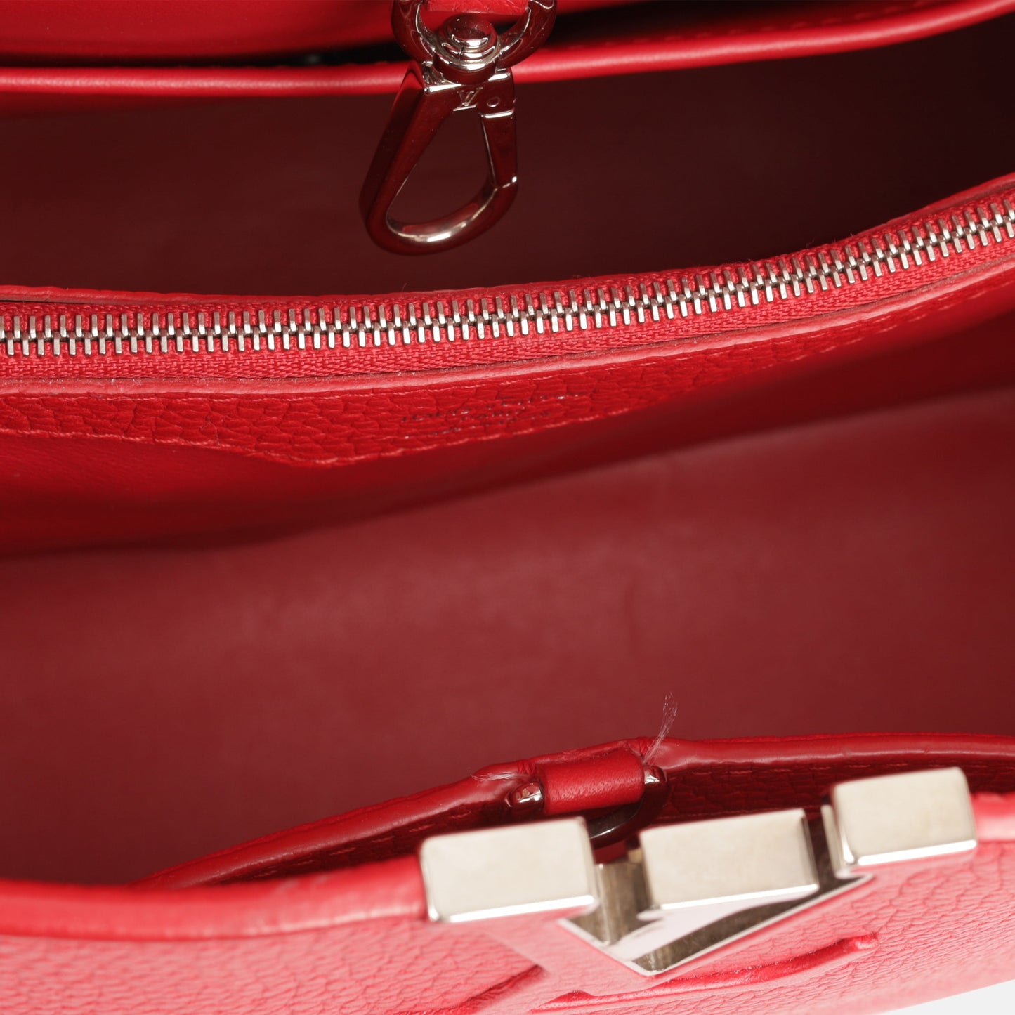 Louis Vuitton Capucines MM