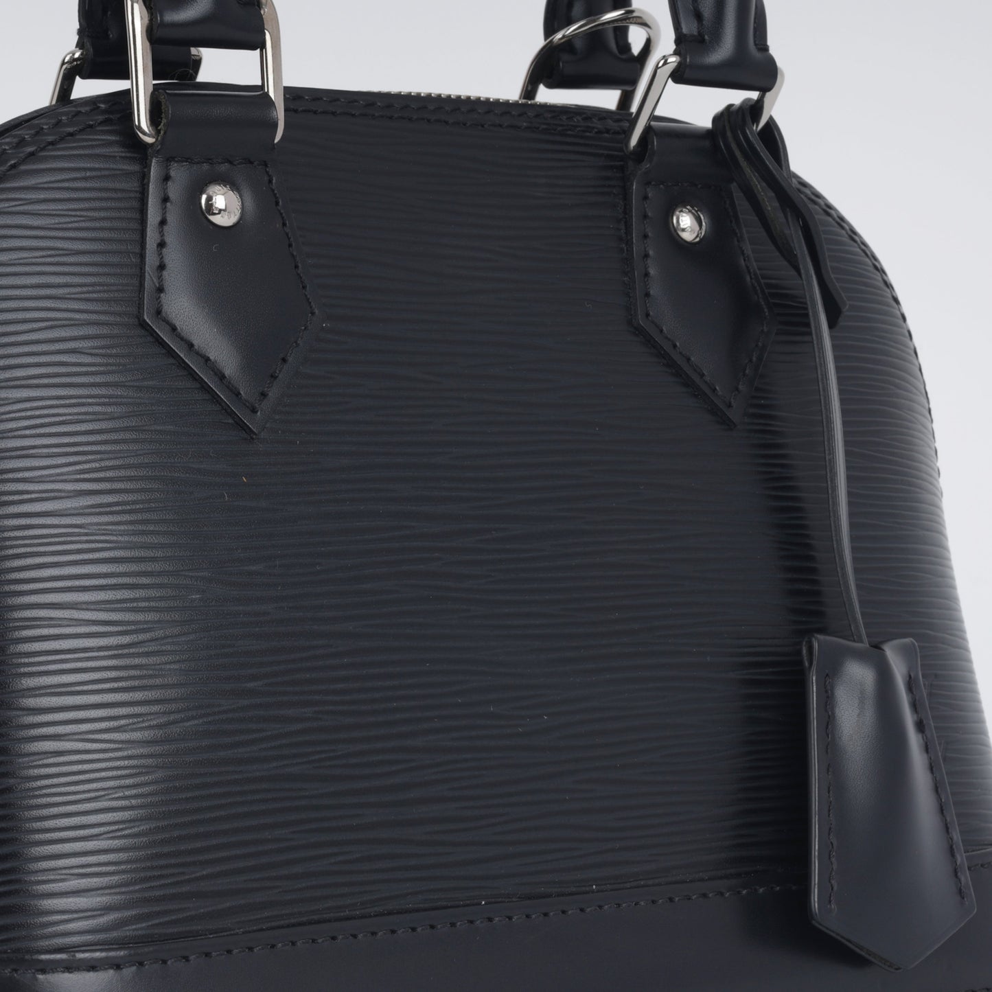 Louis Vuitton Alma BB - Black Epi