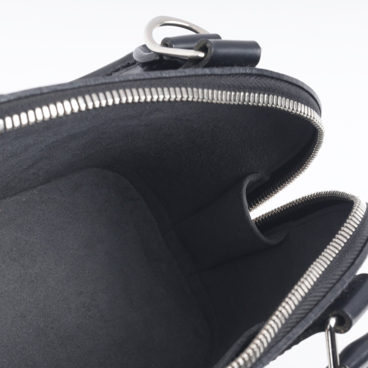 Louis Vuitton Alma BB - Black Epi