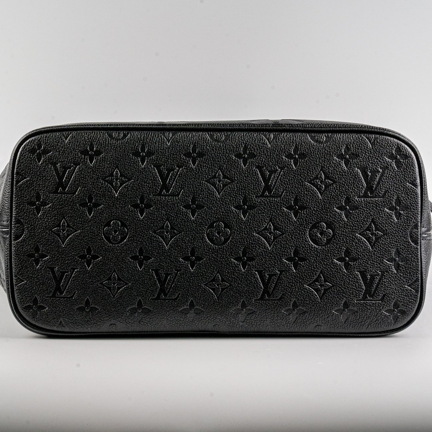 Louis Vuitton Neverfull MM Black