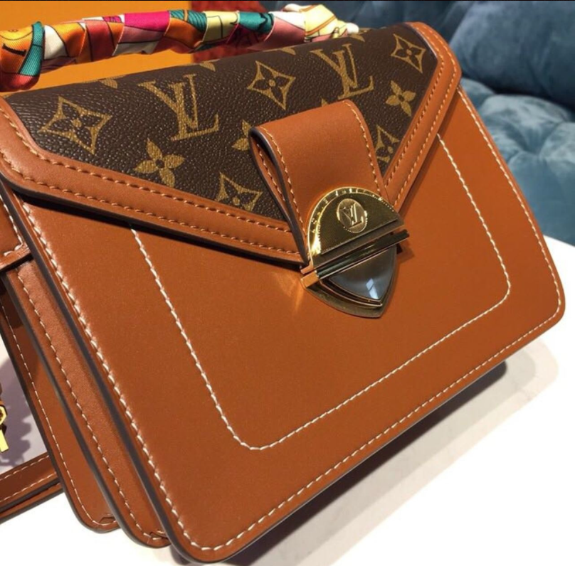 LV BifaGLAMI Monogram Canvas By Nicolas Ghesquiere For Women, WomenÃ¢â‚¬â„¢s Handbags, Shoulder Bags 8.7in/21.5cm LV M44386