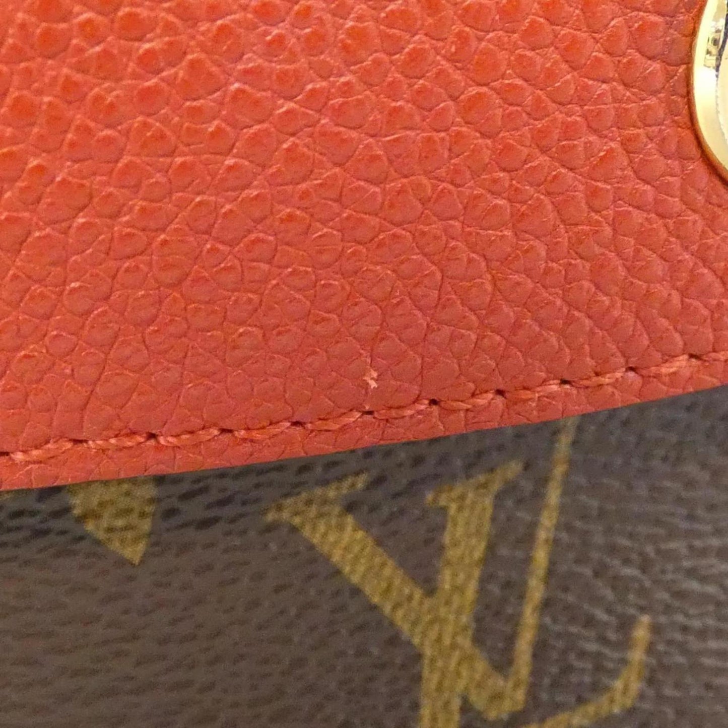 Luxury Canvas Shoulder Bag with Chain Strap