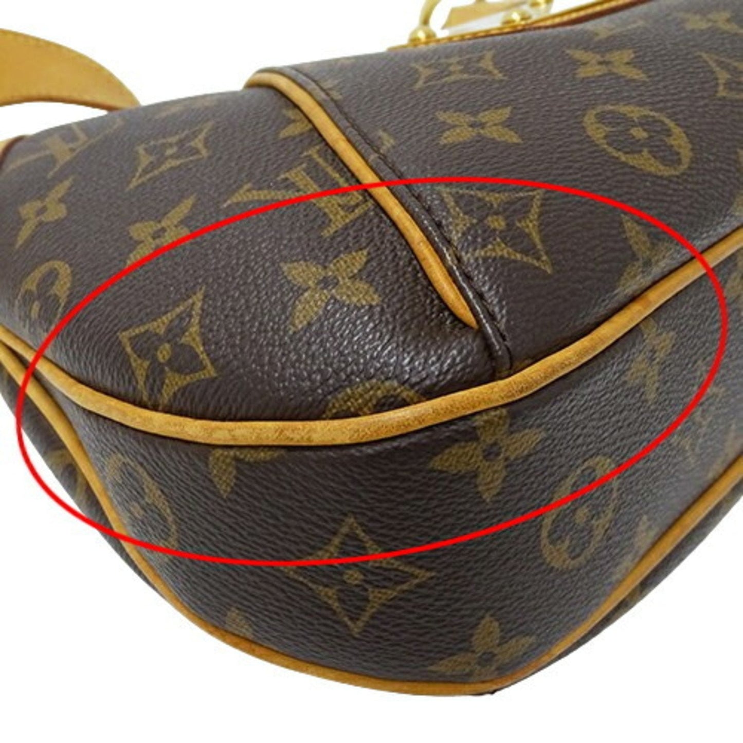 Designer Canvas Shoulder Bag in Good Condition