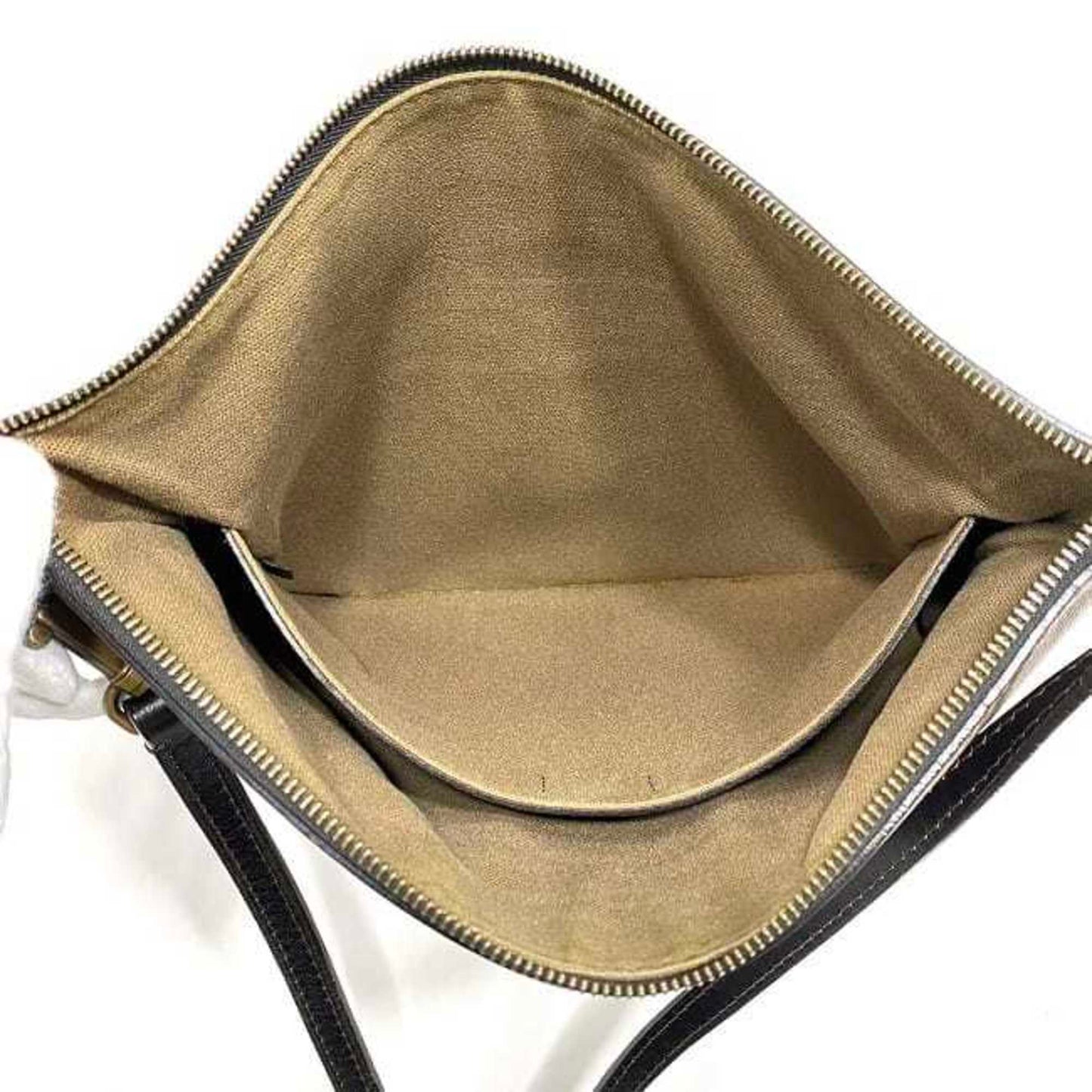 Leather Shoulder Bag in Good Condition