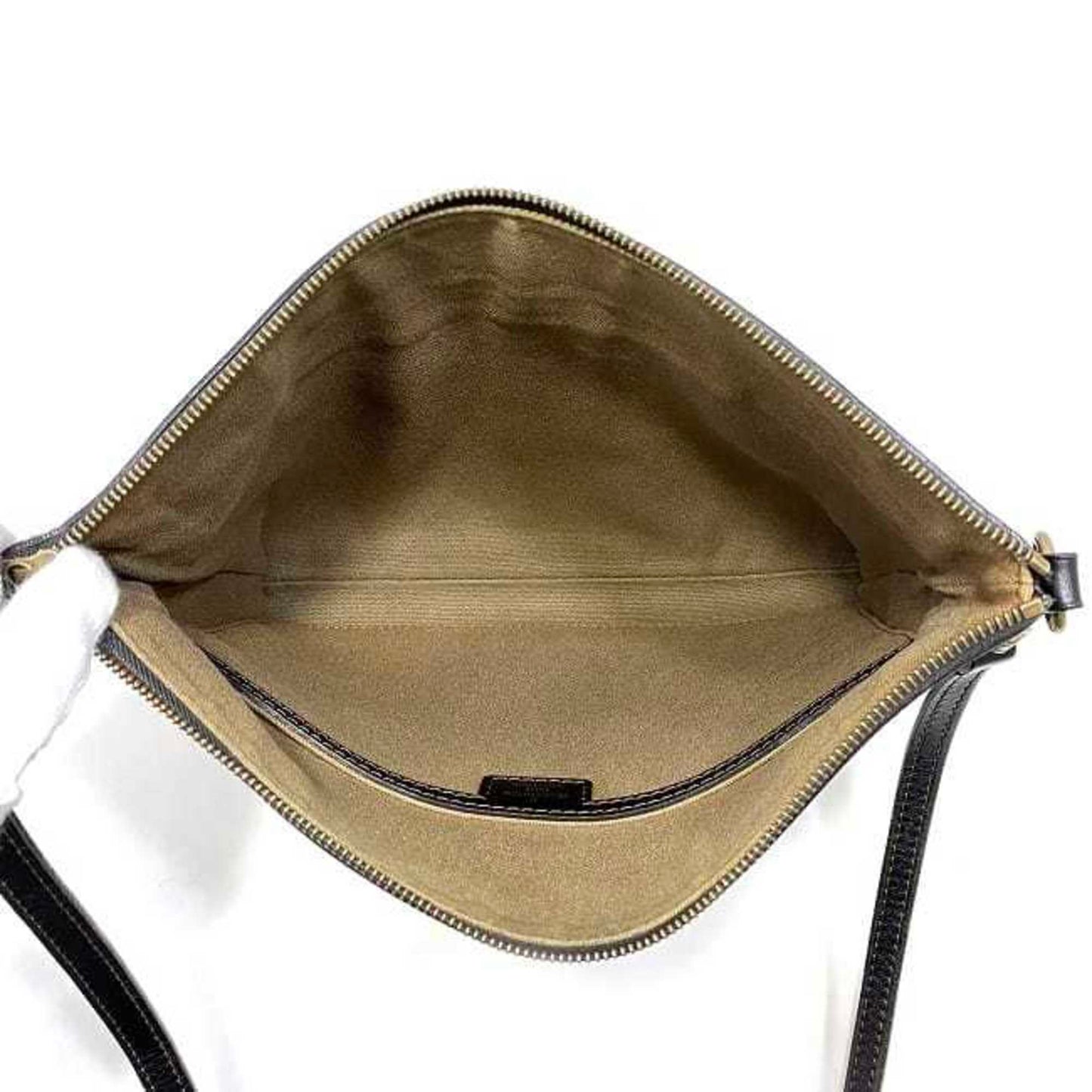 Leather Shoulder Bag in Good Condition