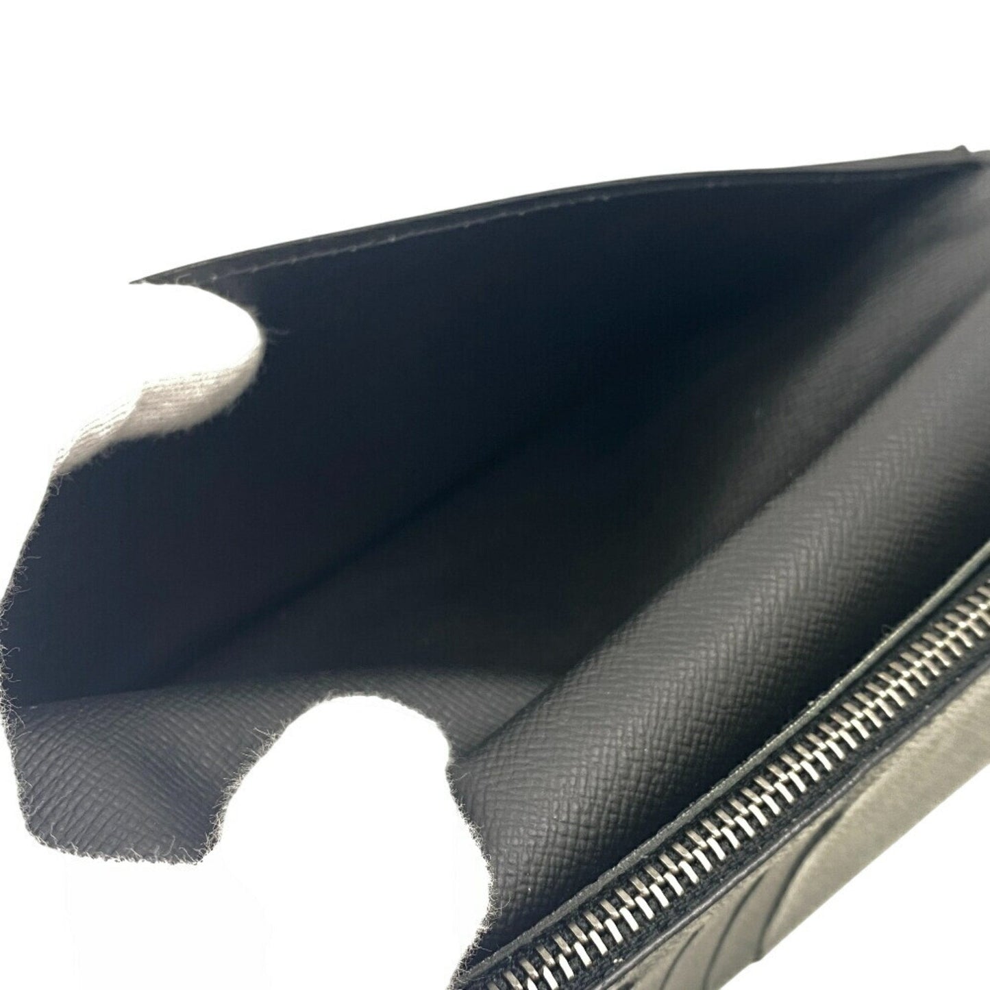 Canvas Wallet with Multiple Compartments and Sleek Design